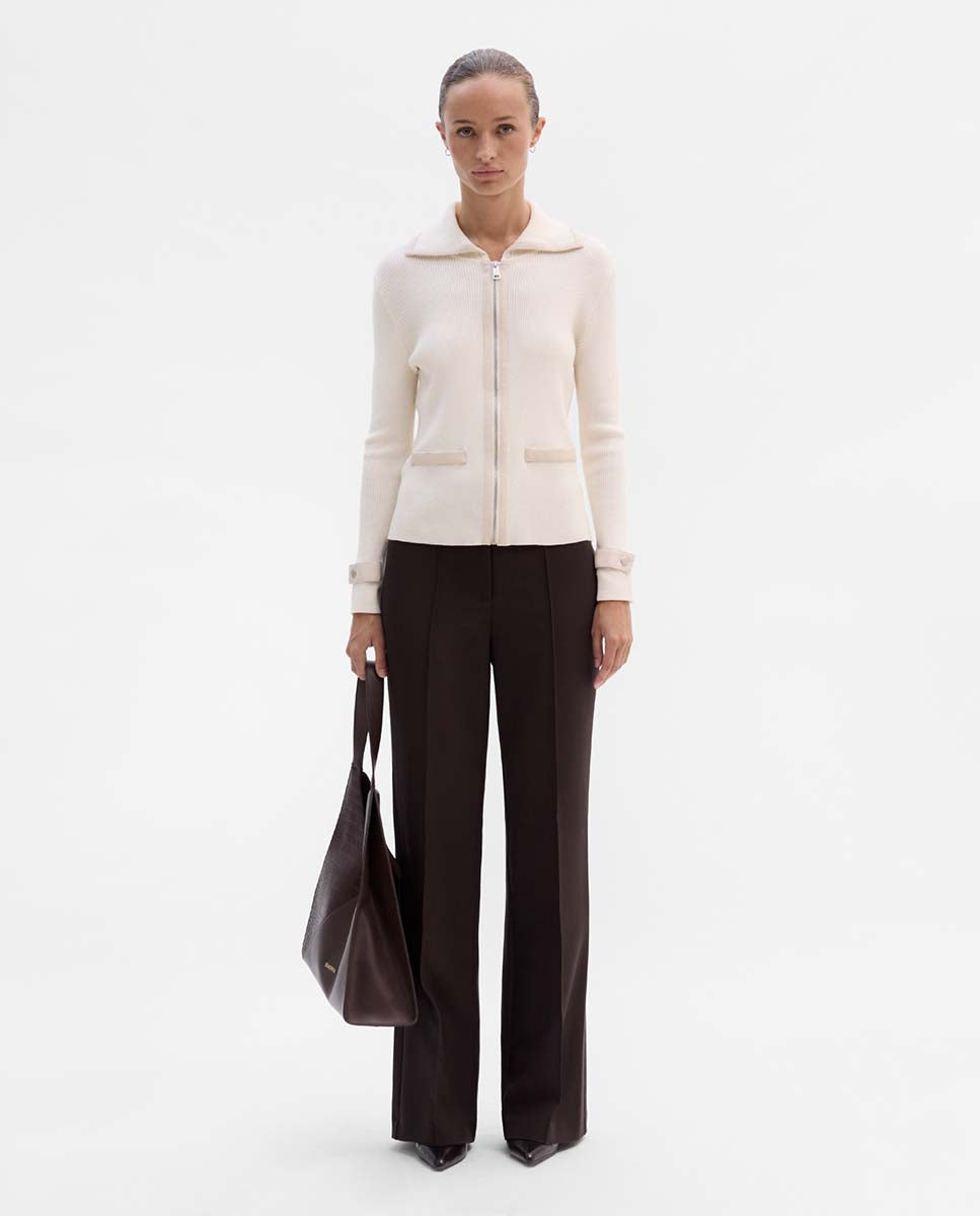 Wide legged pants