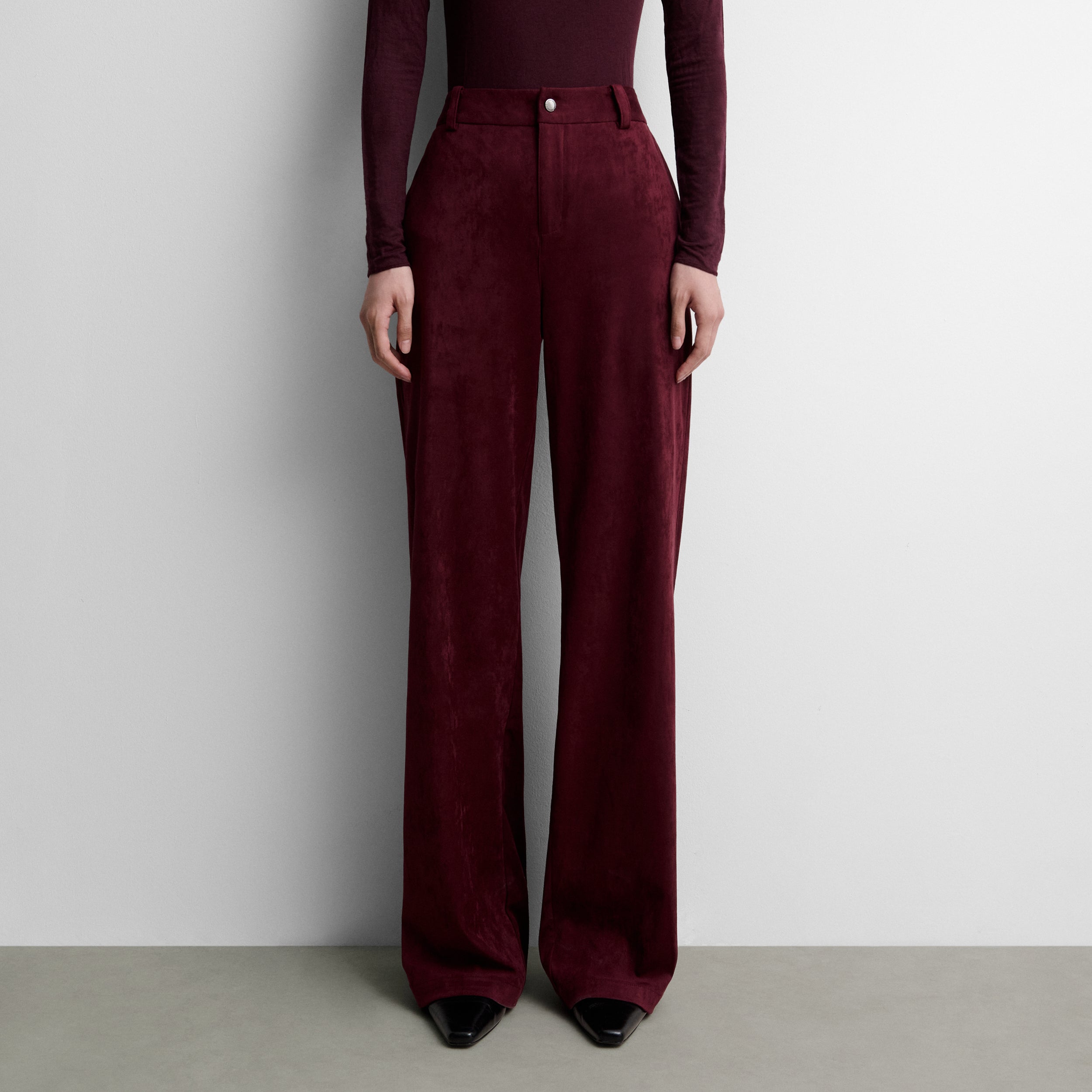 Pantalon droit en suédine