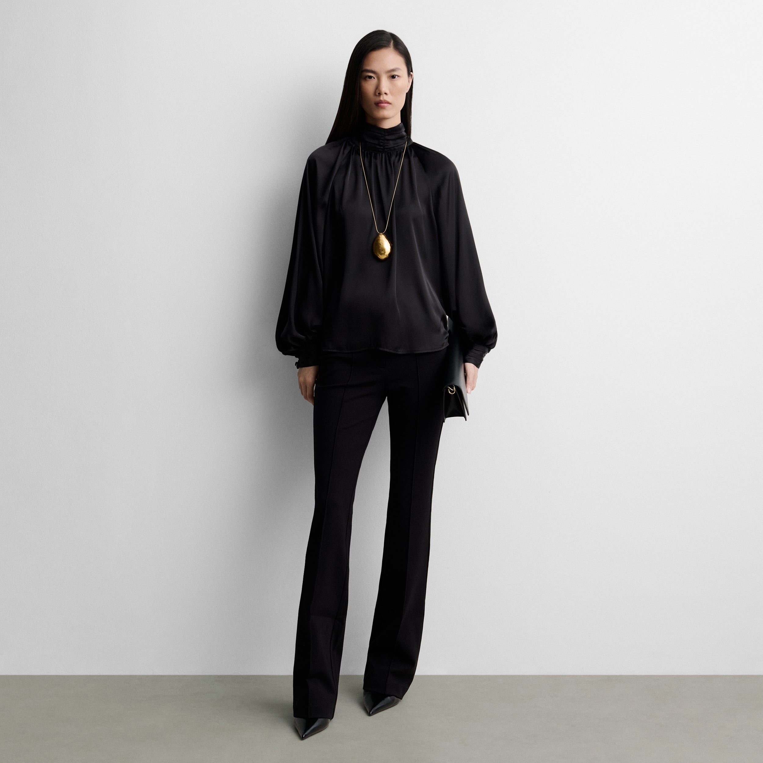 Blouse fluide satinée