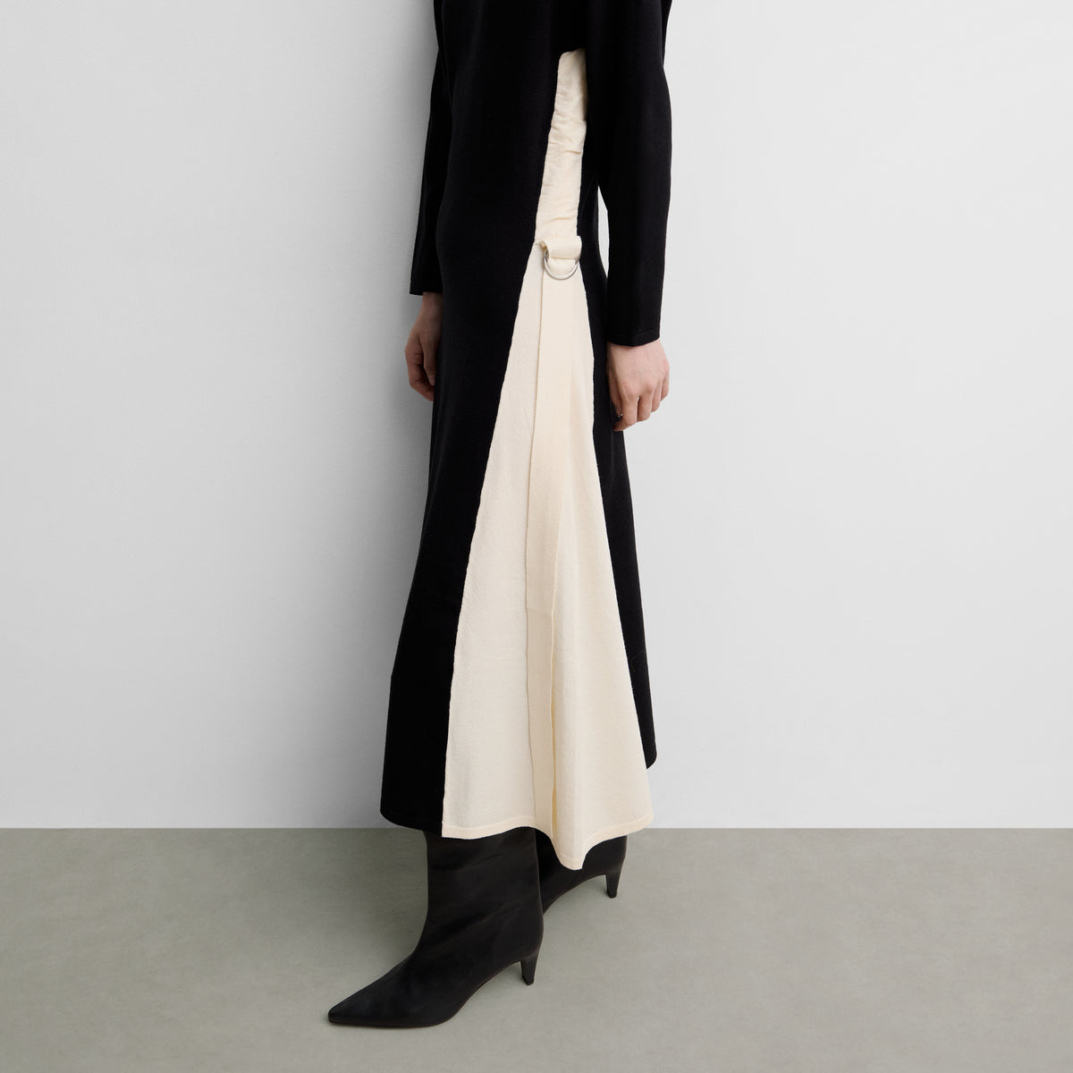Two-tone knit dress