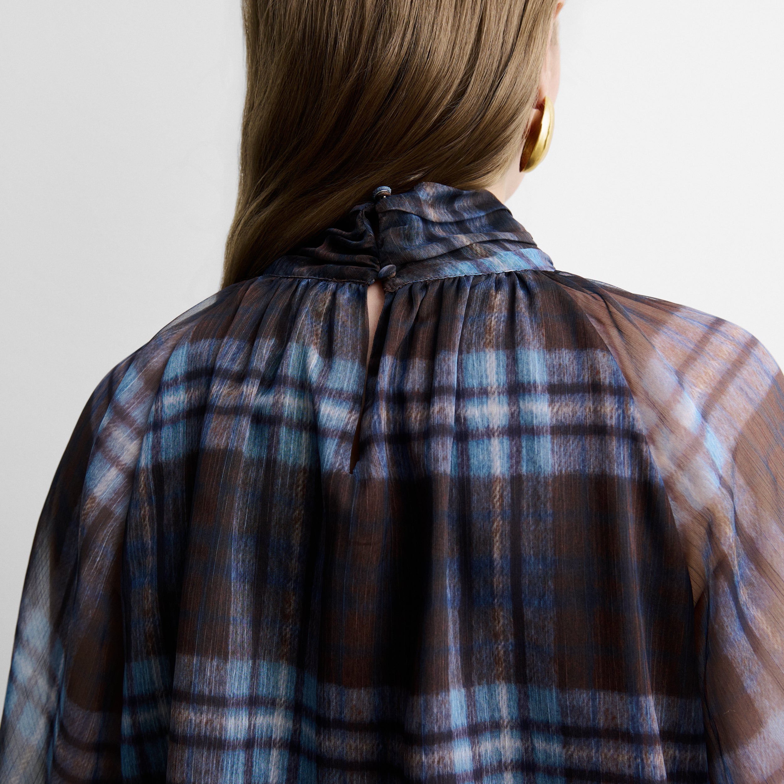 Blusa fluida estampado cuadros