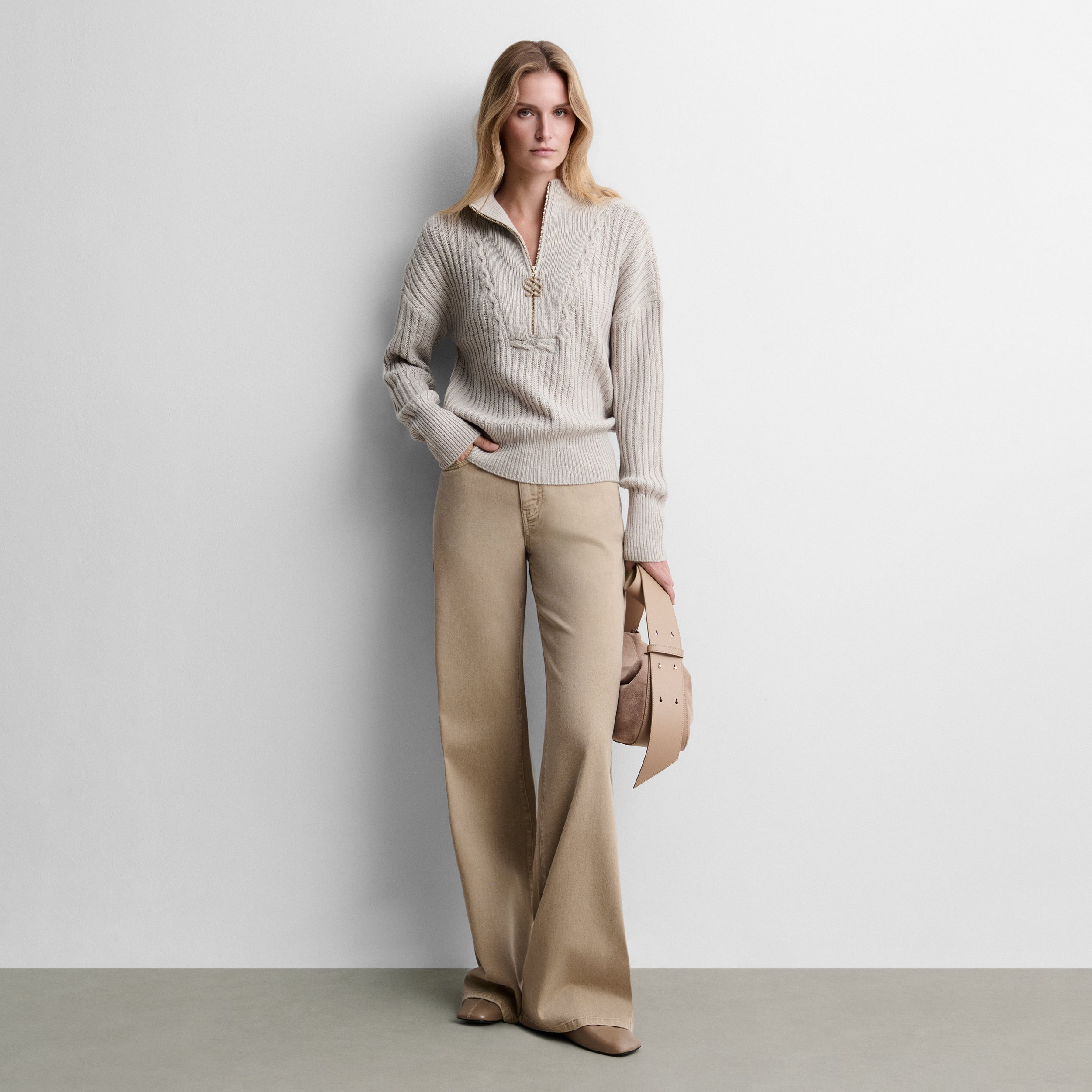 Pull en maille col montant