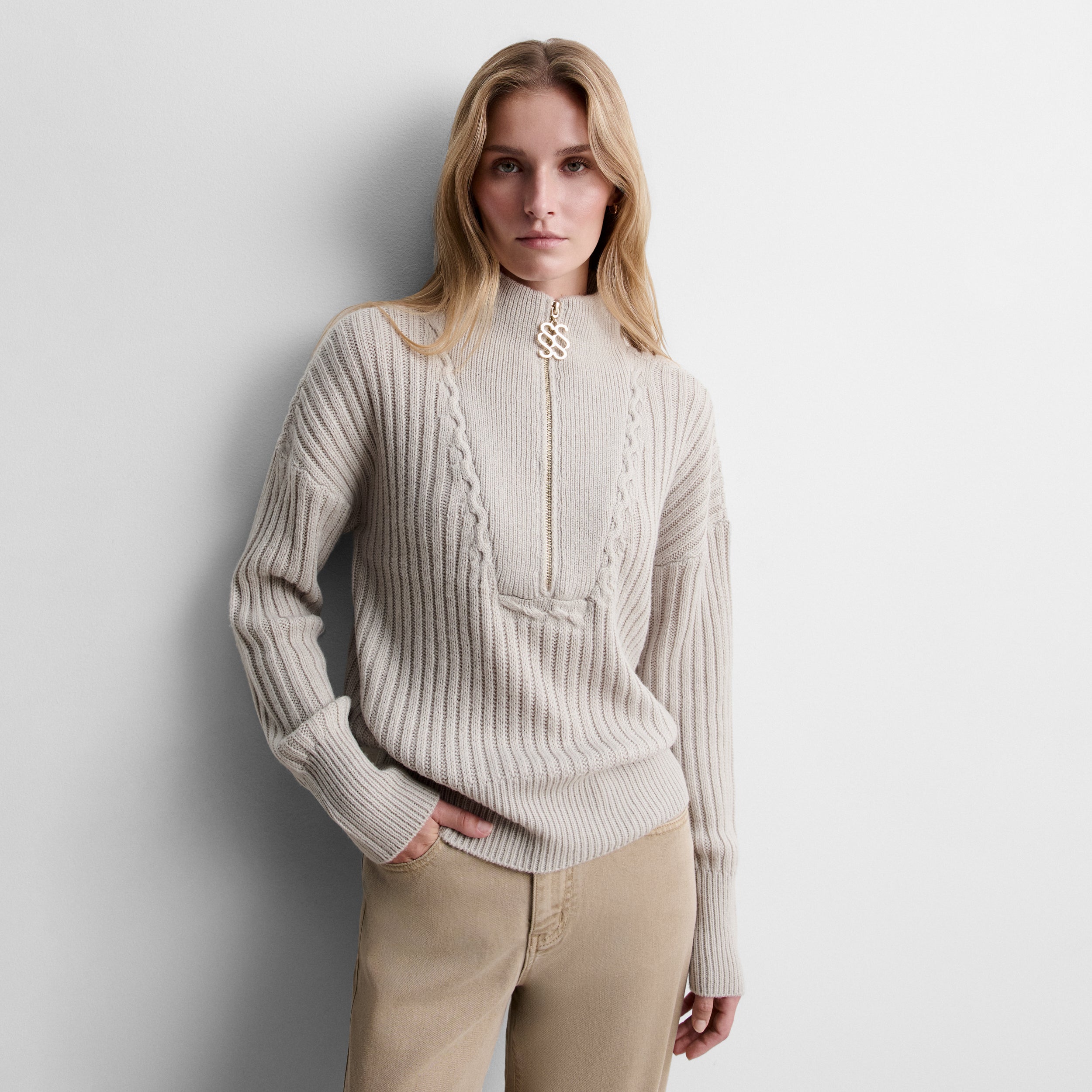 Pull en maille col montant