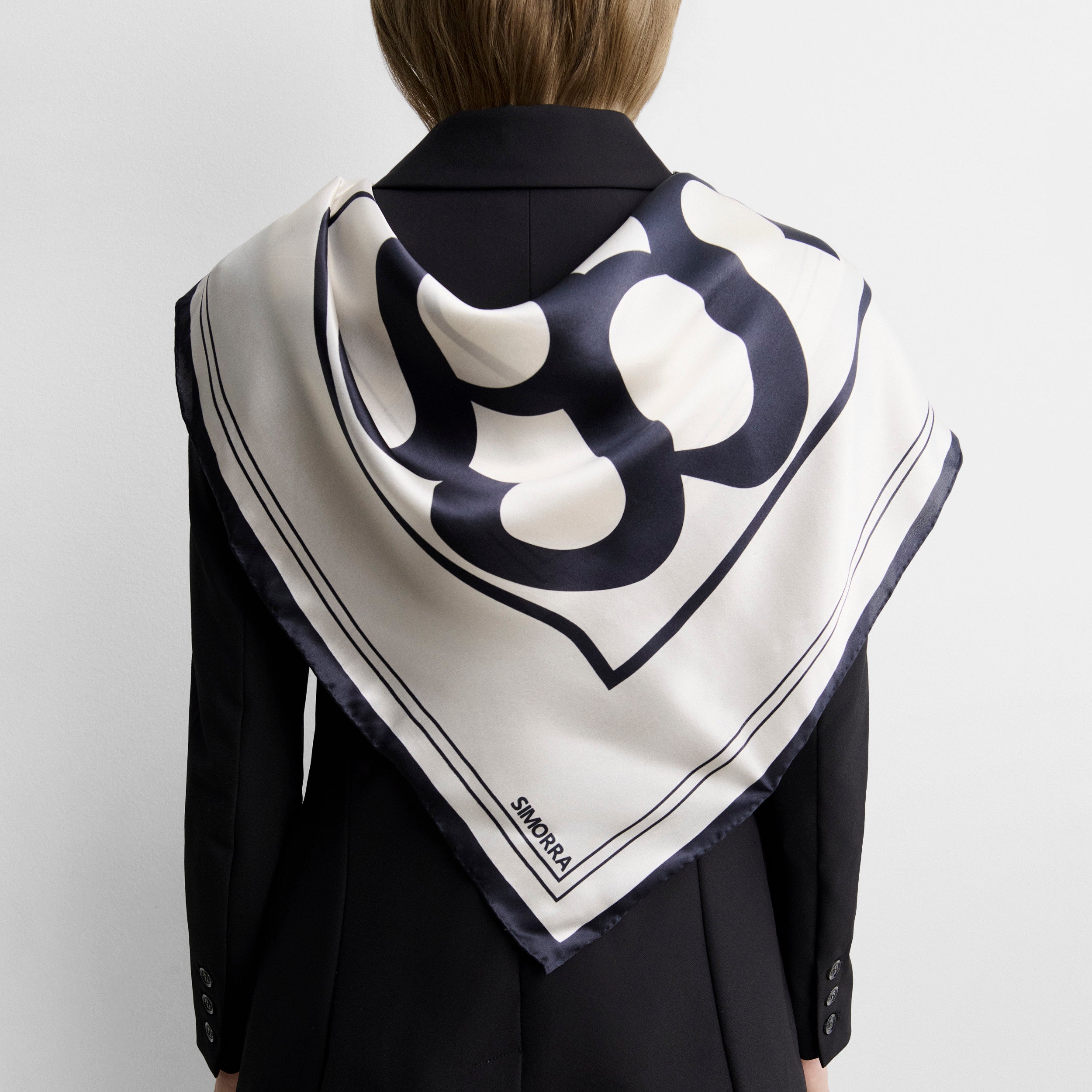 Foulard en soie logo