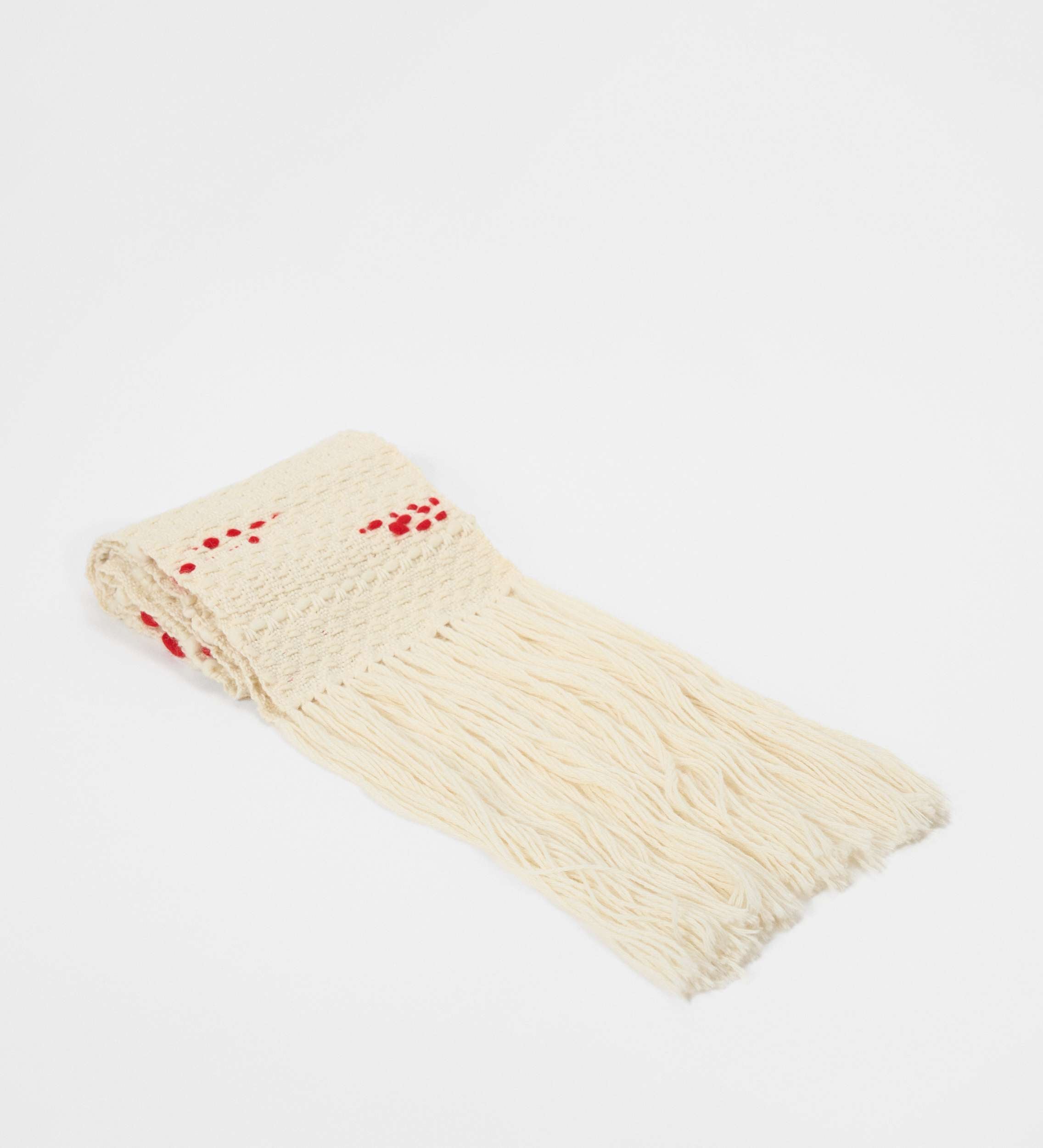 Écharpe en maille brodée