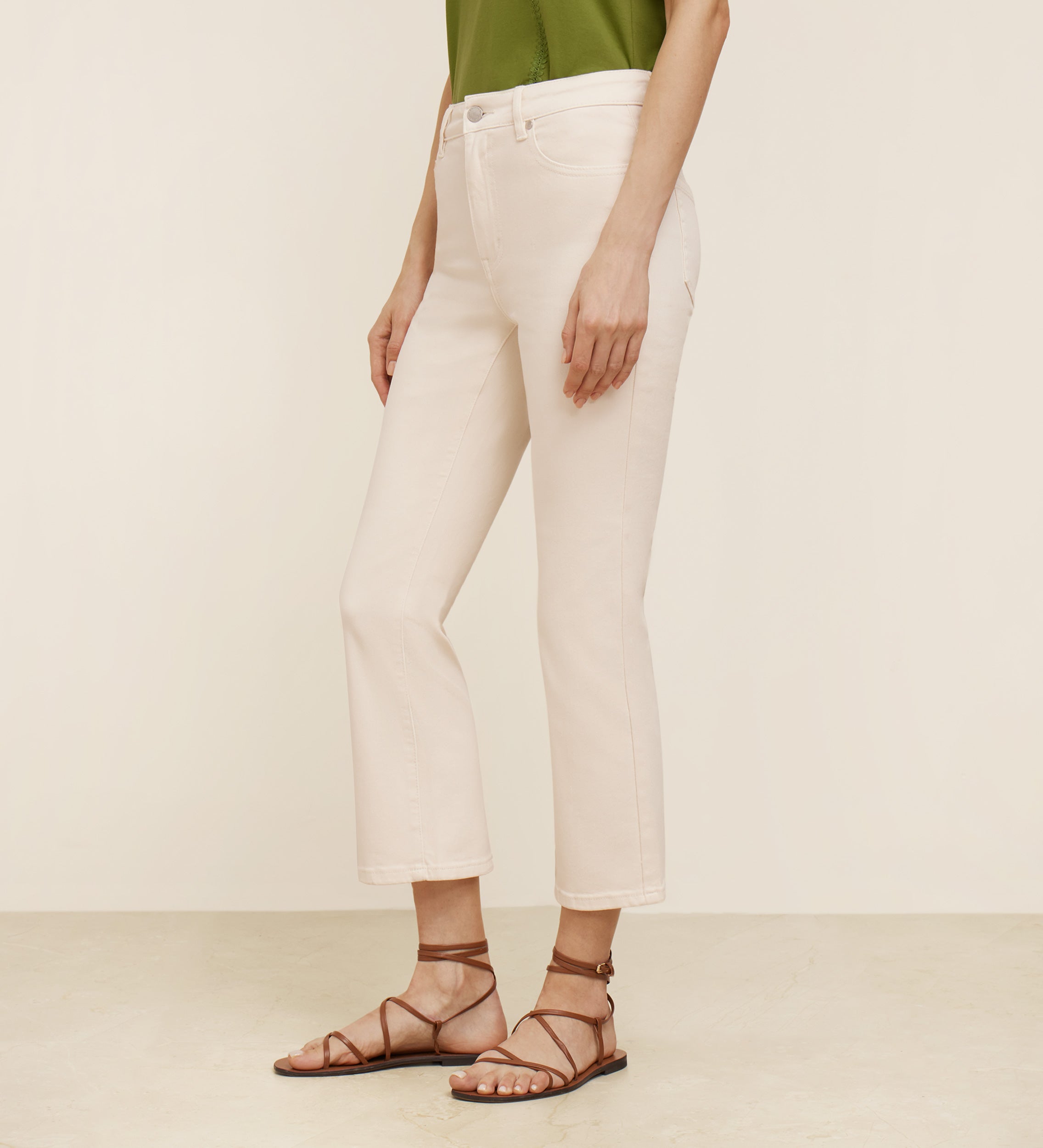 Flared cropped pants