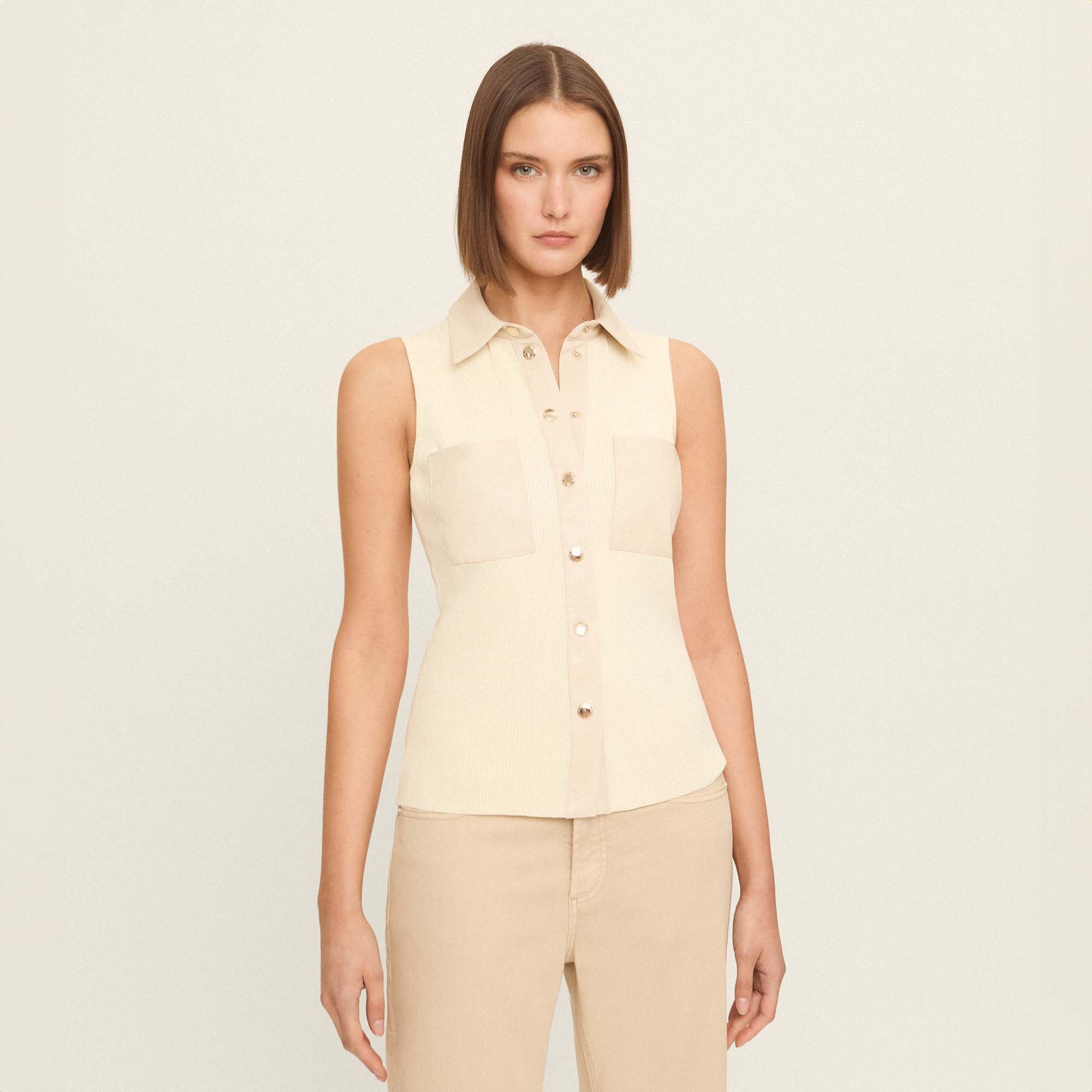 Knitted top with eco-leather
