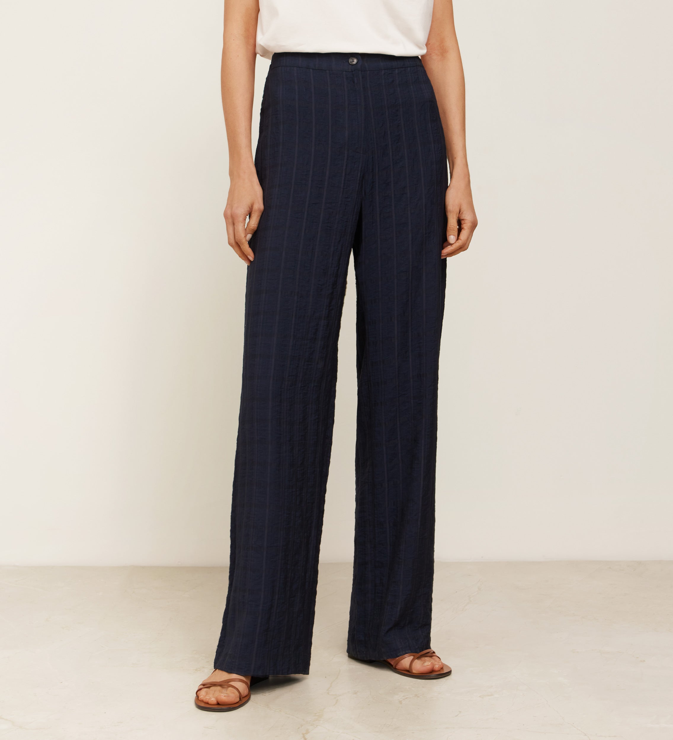 Wide textured trousers