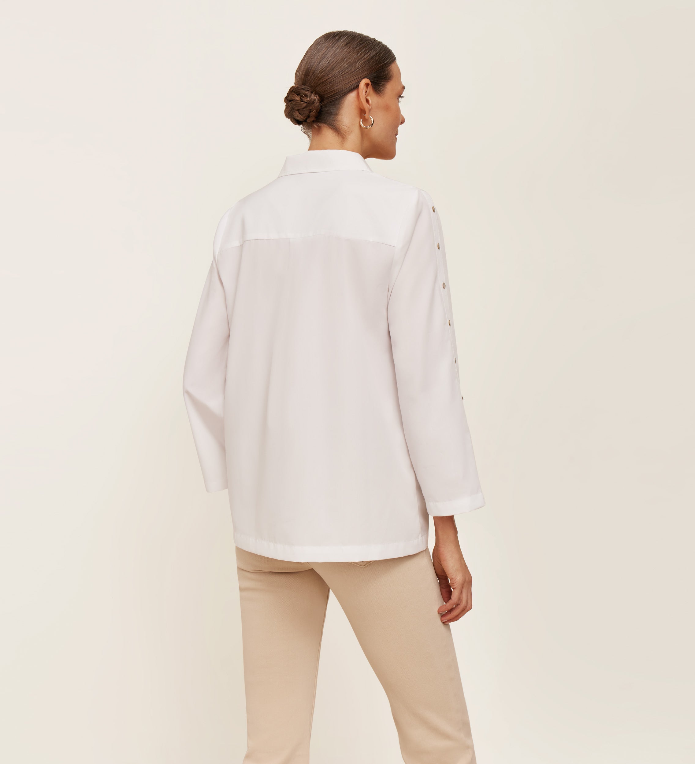Button sleeve blouse