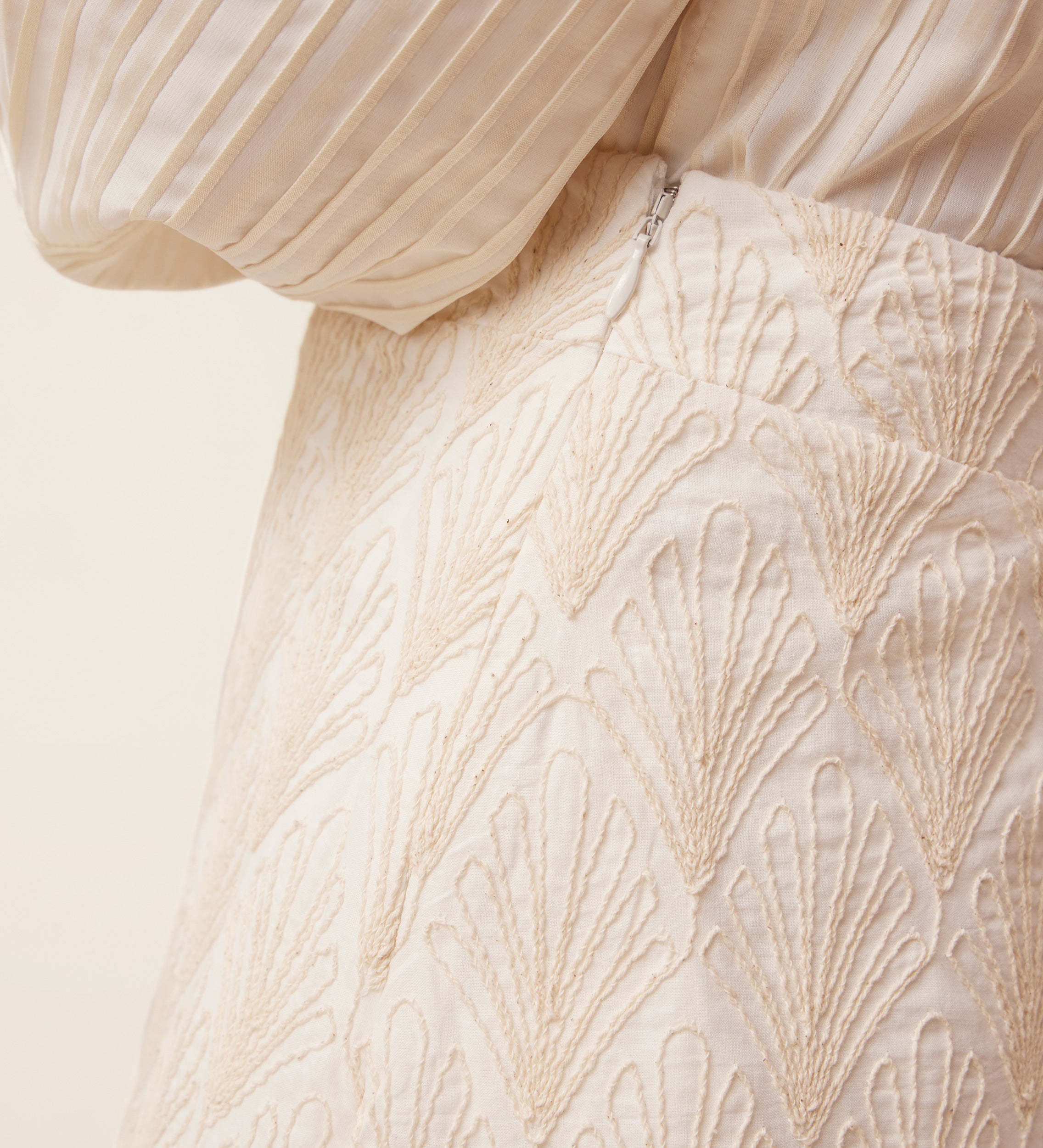 Embroidered flat skirt