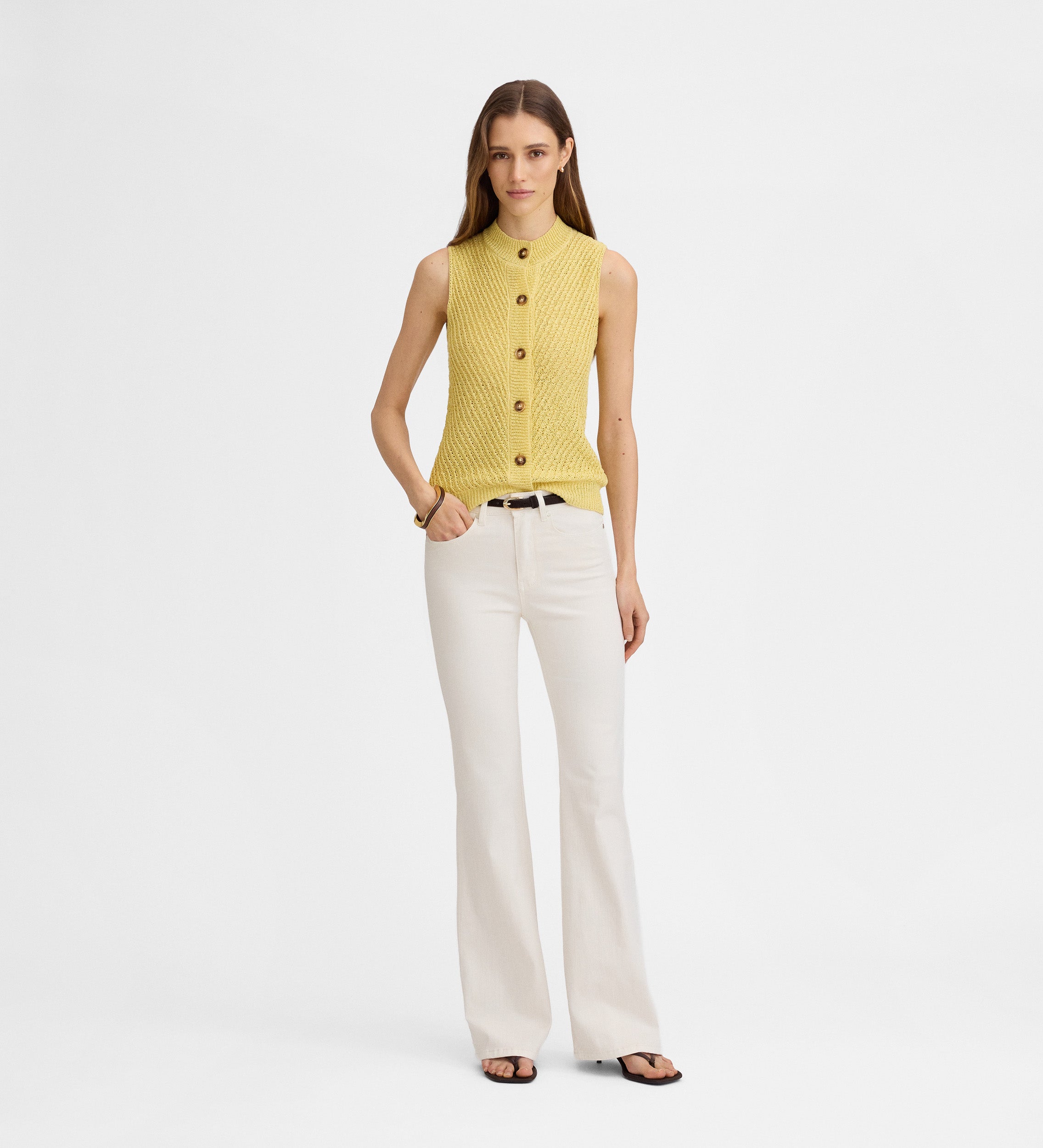 Pantalón vaquero acampanado