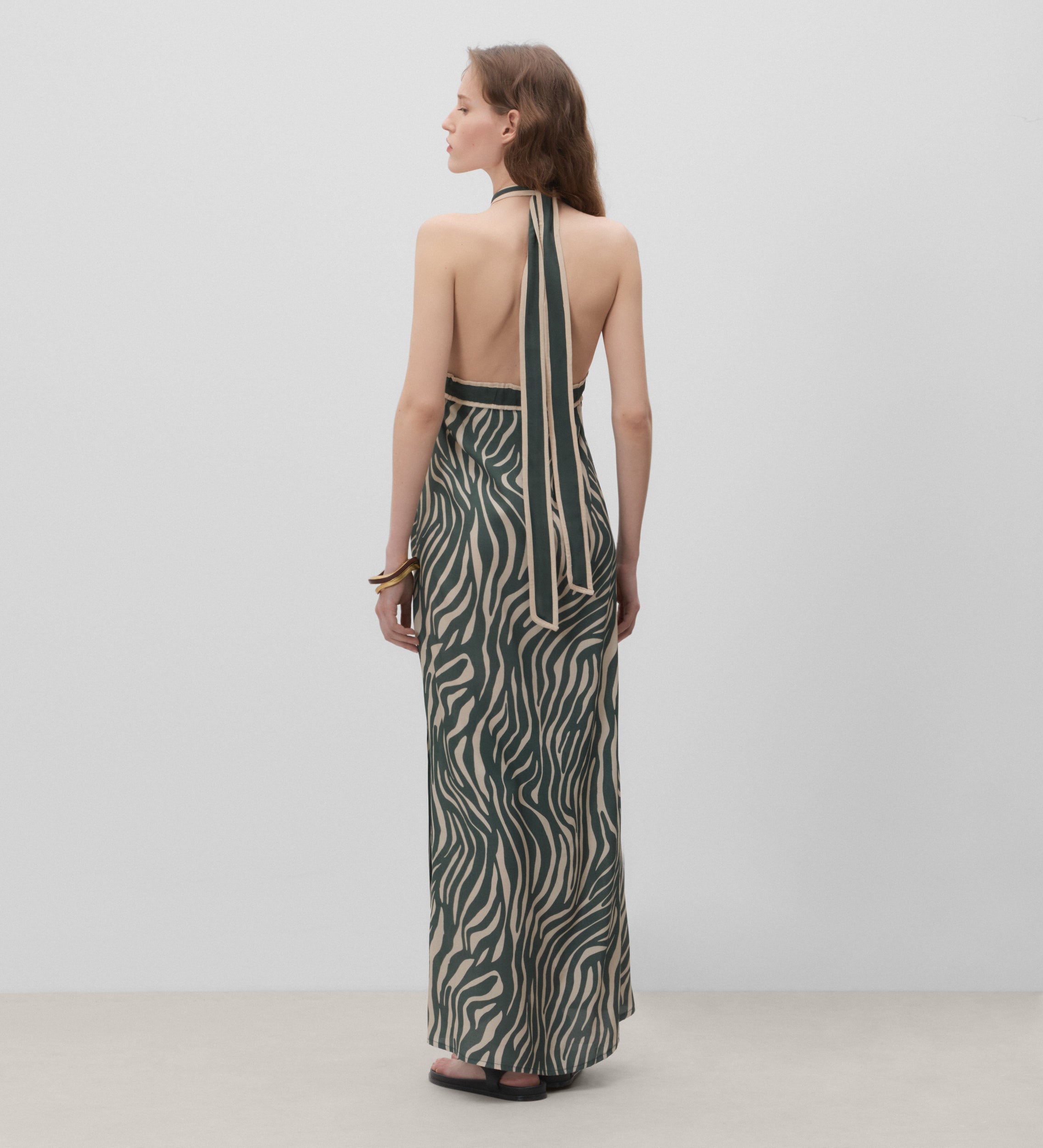 Robe imprimée dos nu