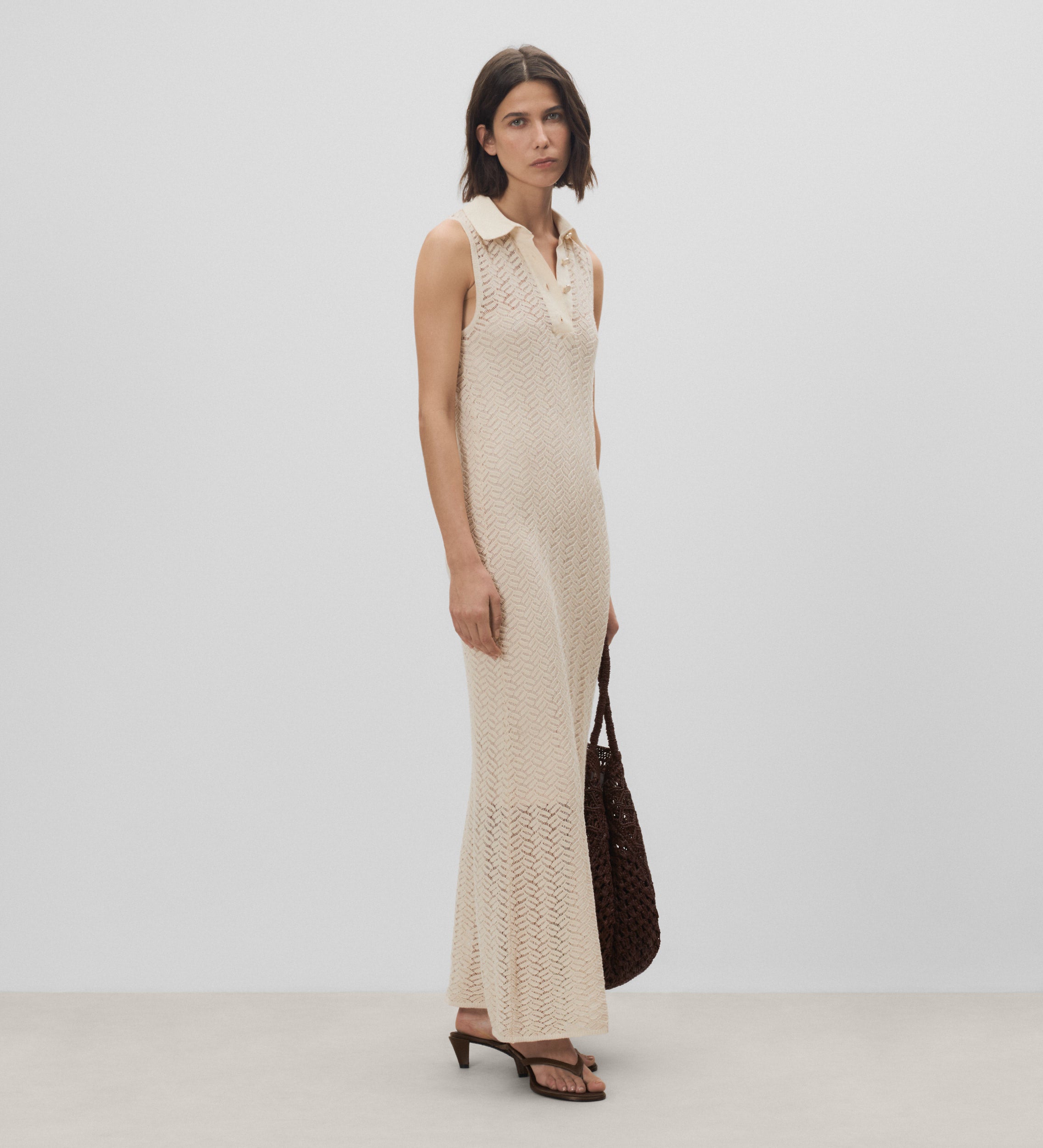 Vestido punto calados