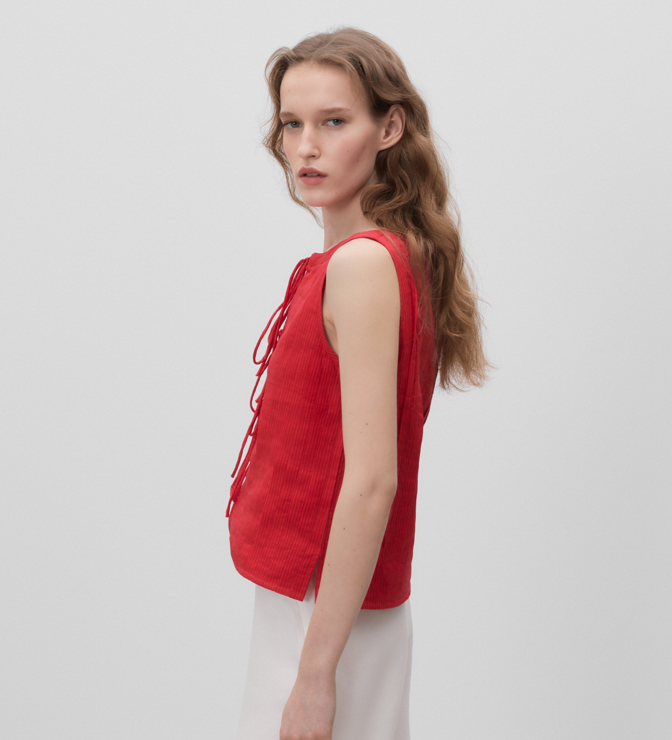Top pleats bow