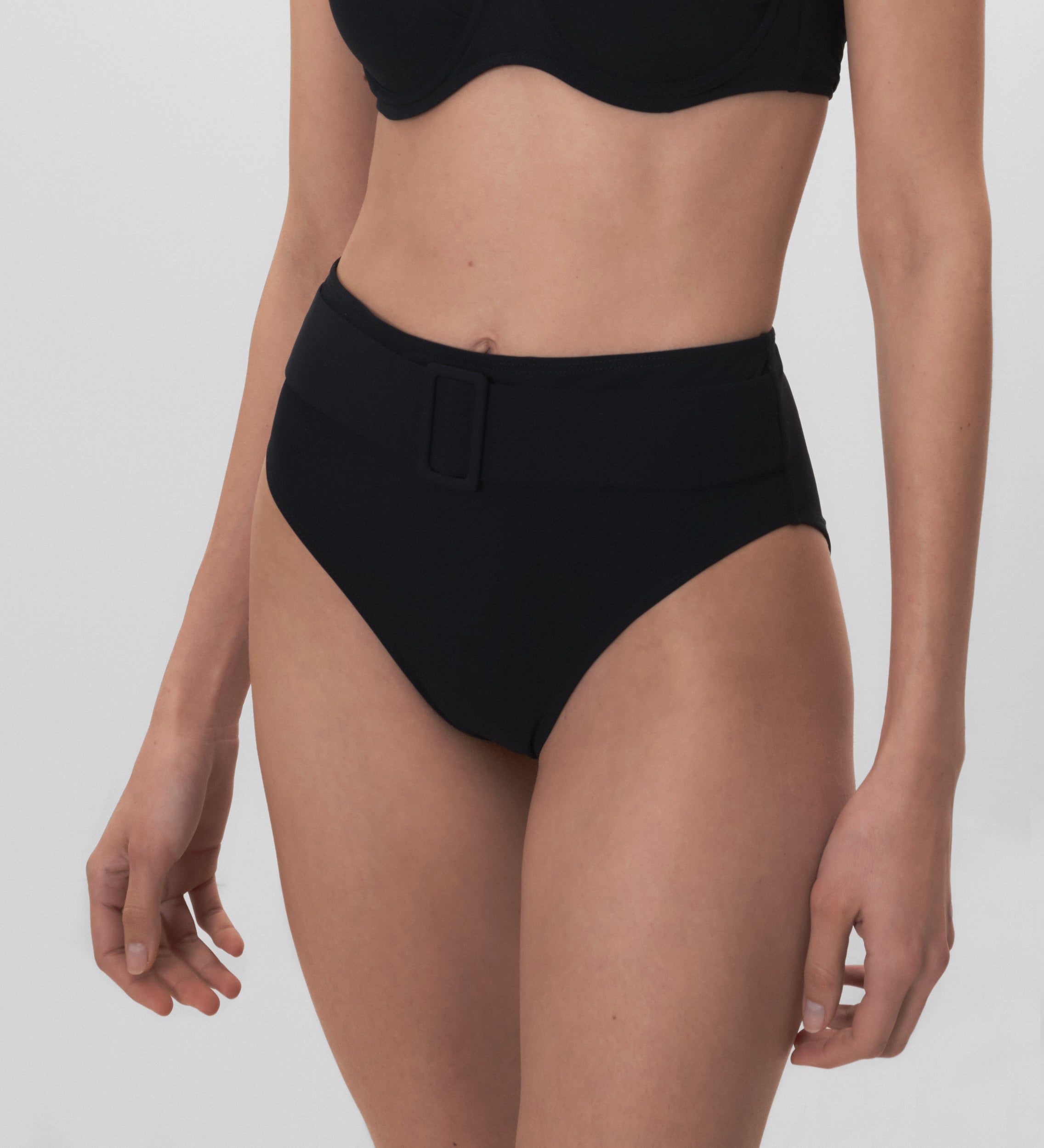 Braguita de bikini de tiro alto