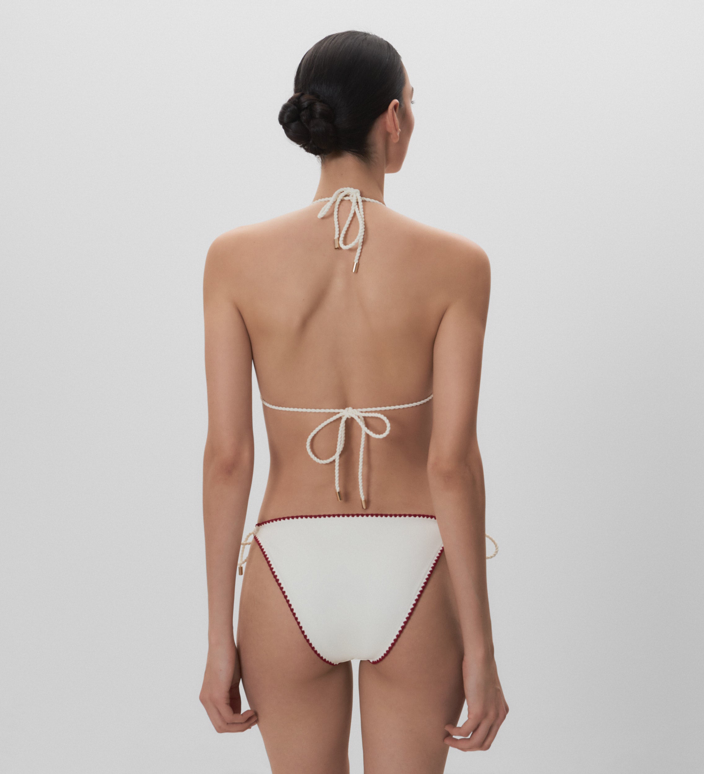 Braguita de bikini pespunte decorativo