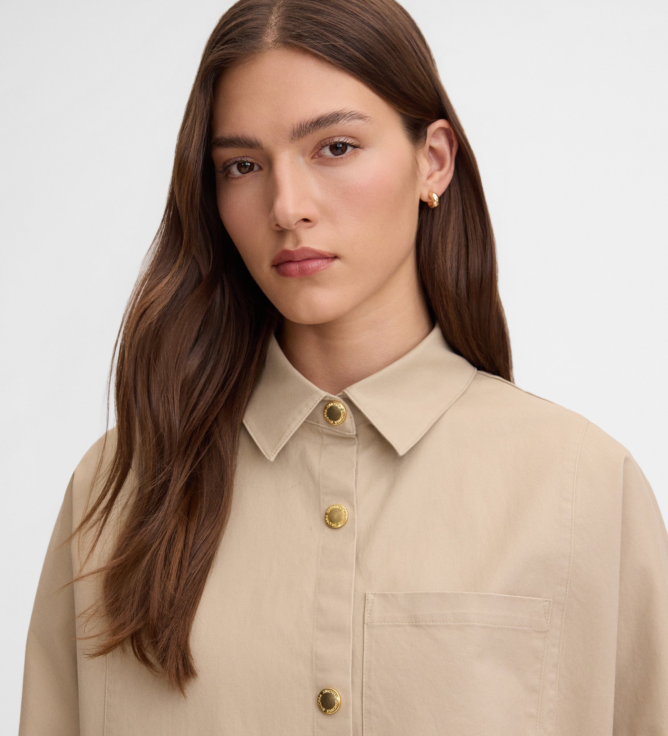 Sobrecamisa con bolsillos