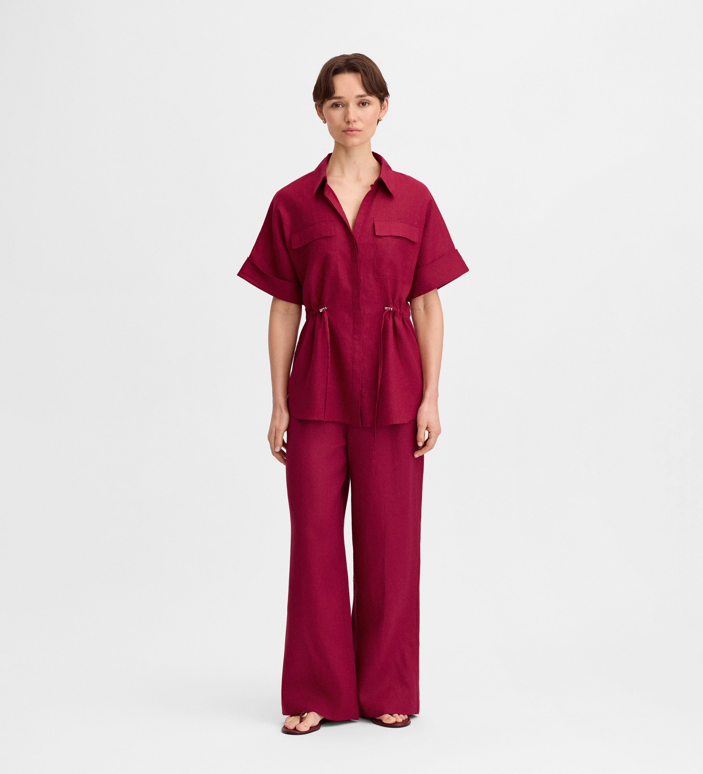 Pleated linen pants