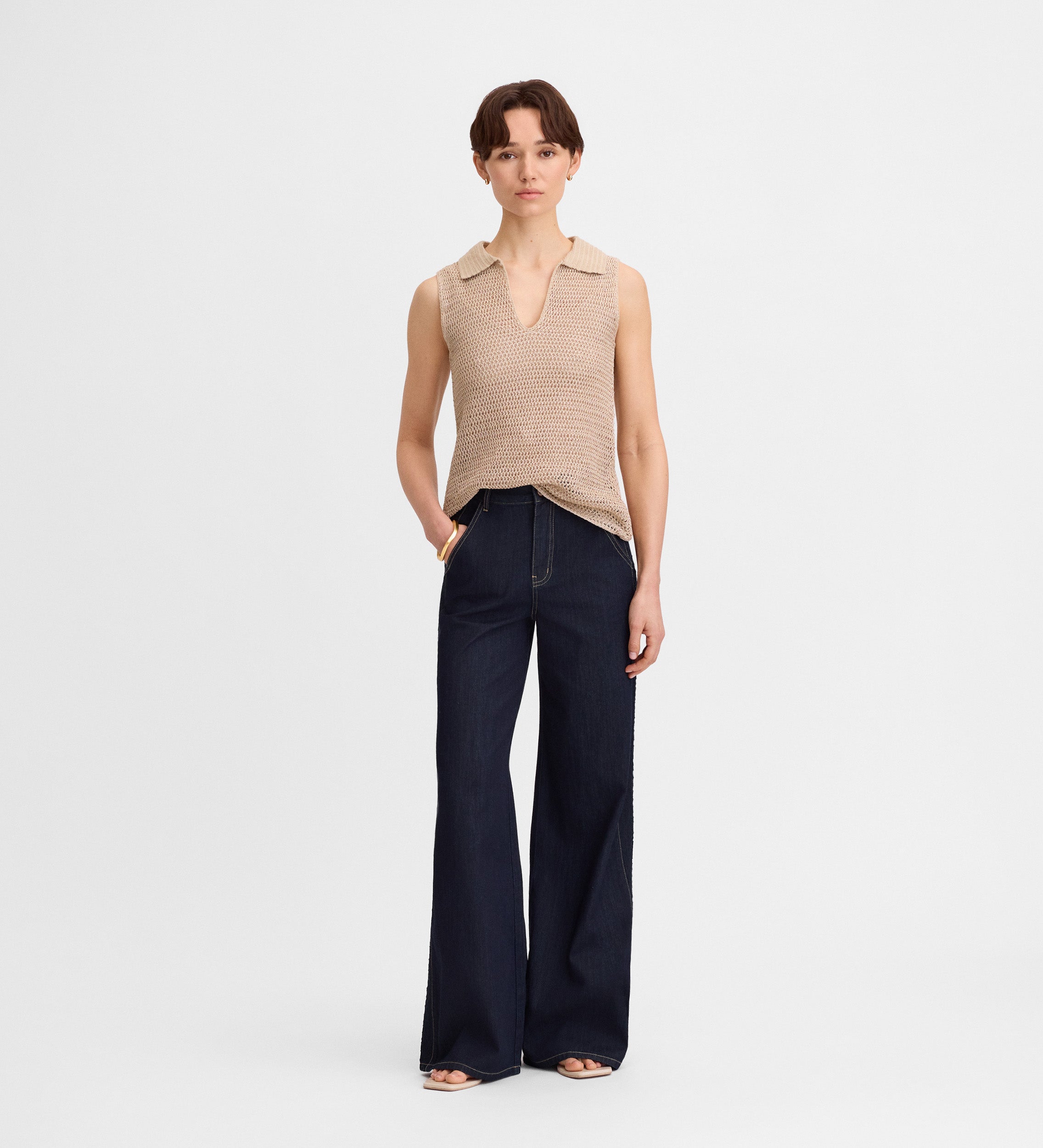 Pantalón vaquero ancho bordado