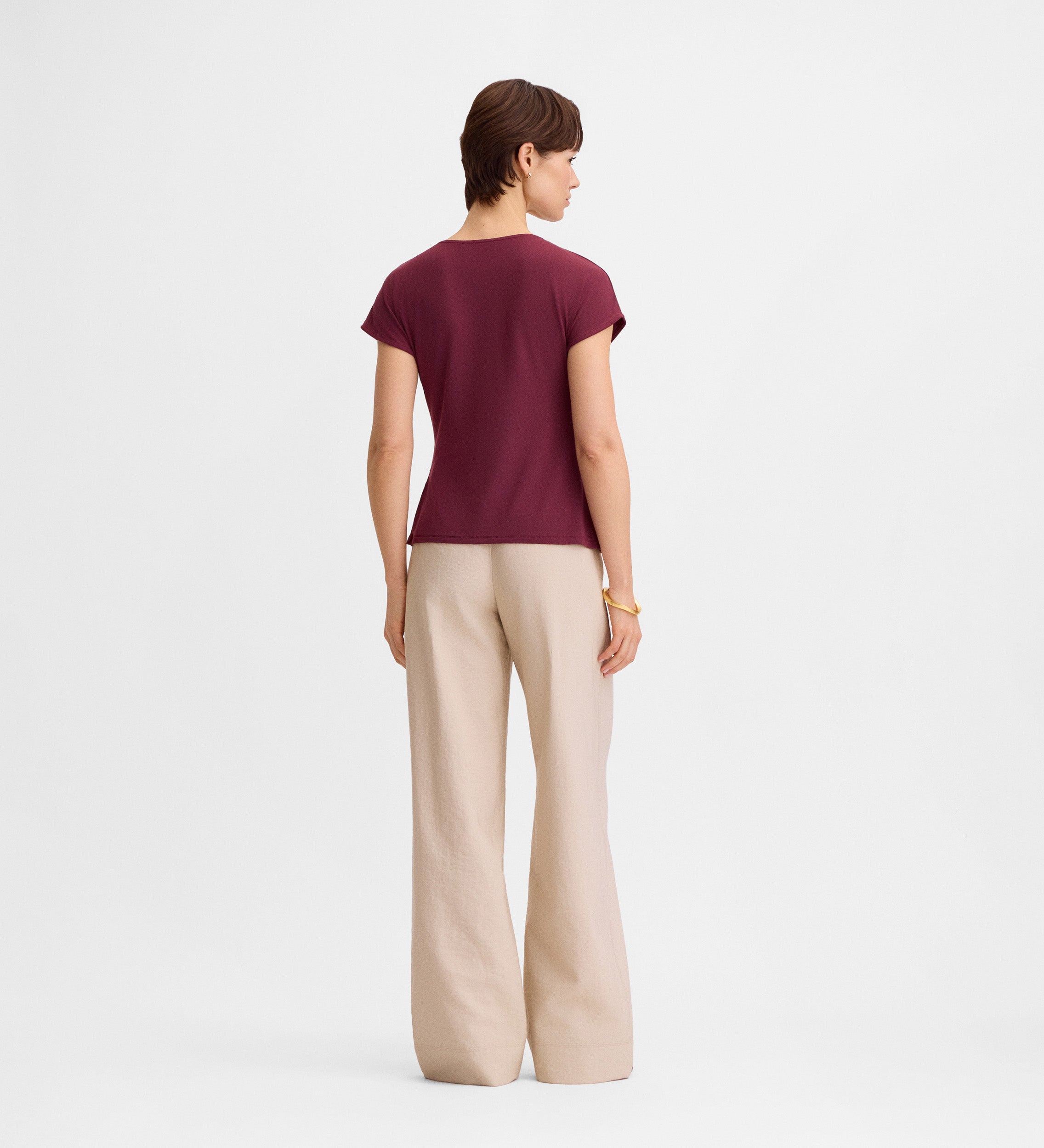 Asymmetrical buckle t-shirt