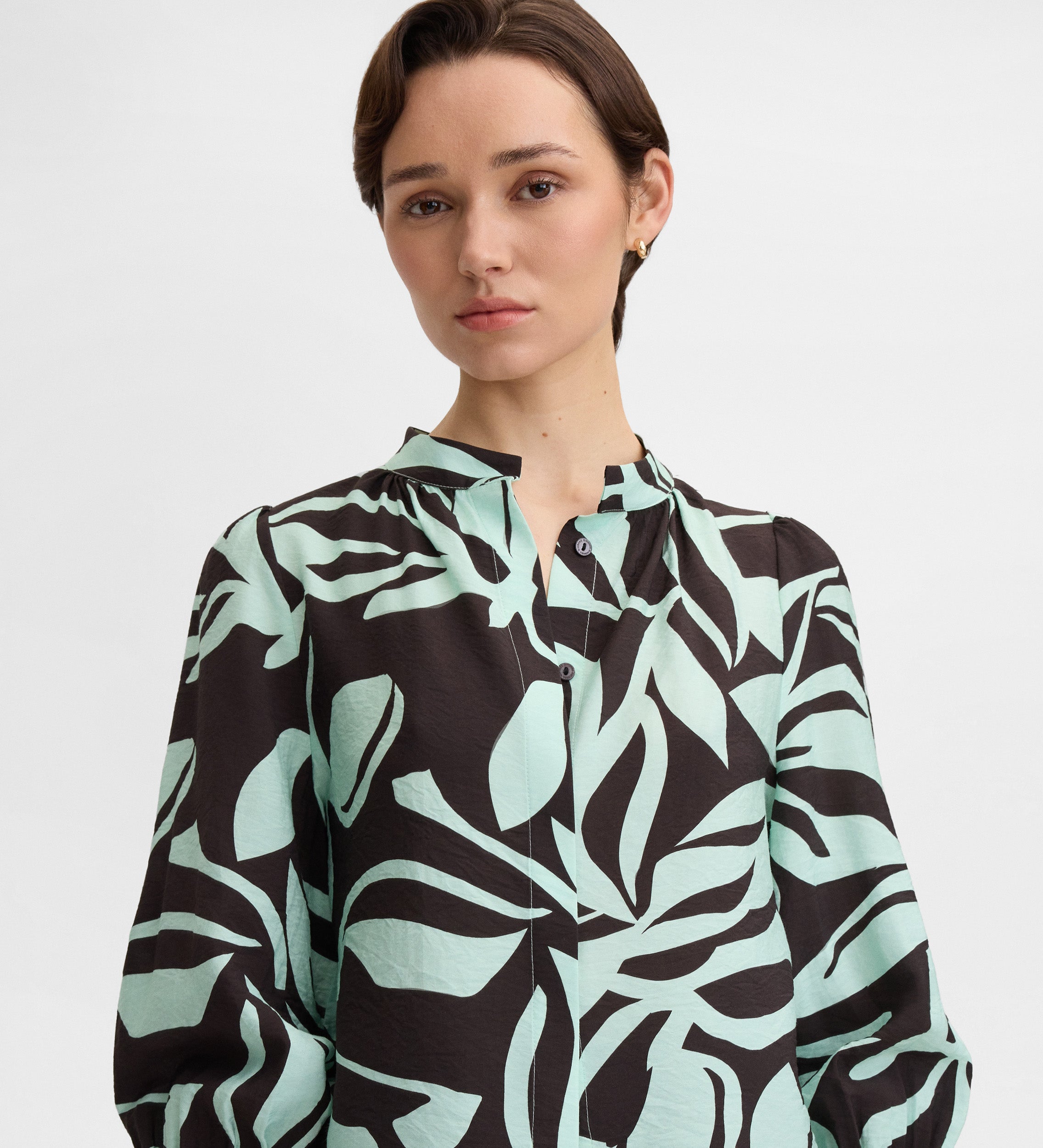 Blusa estampada bicolor