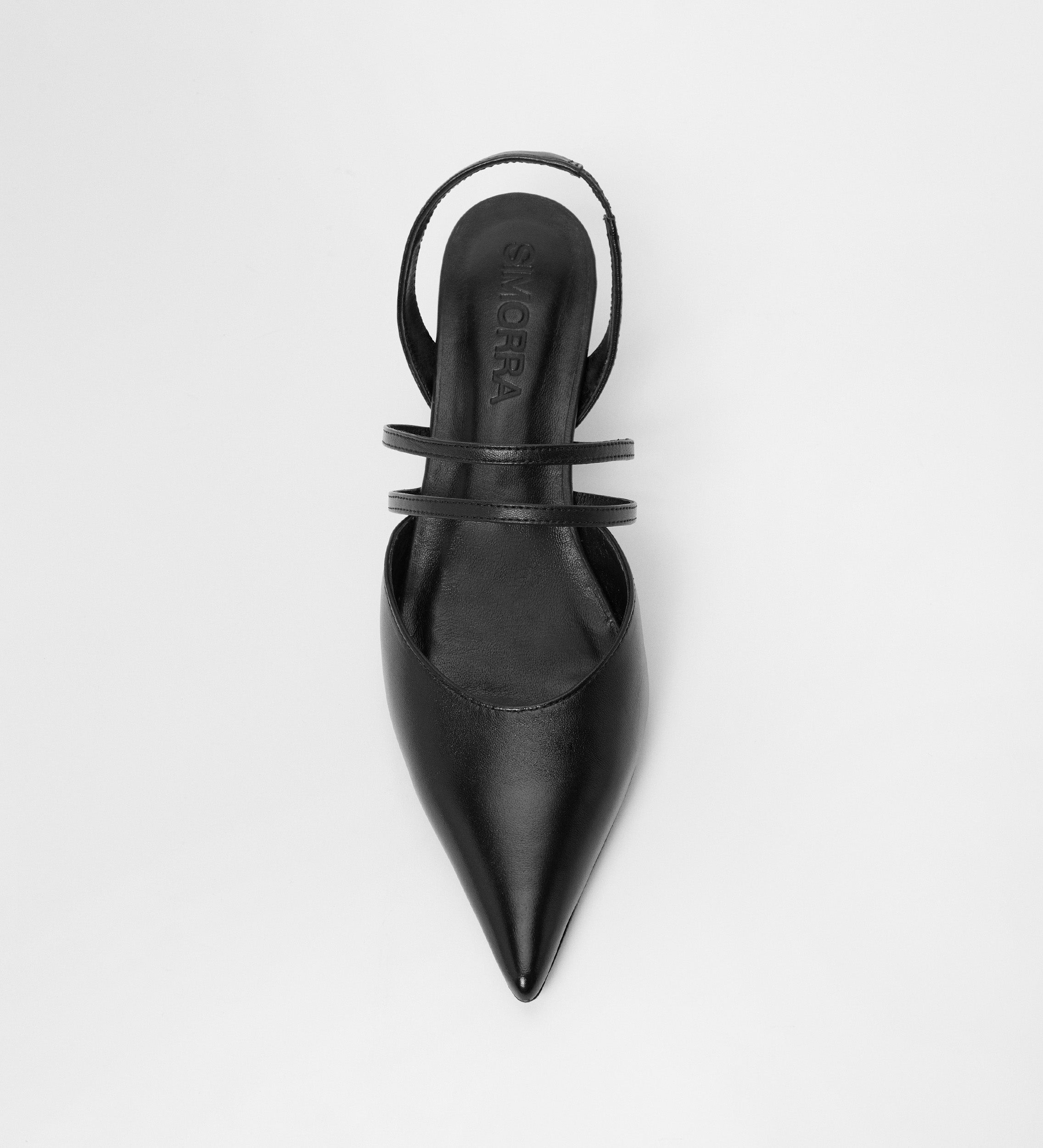 Zapato punta tacón kitten