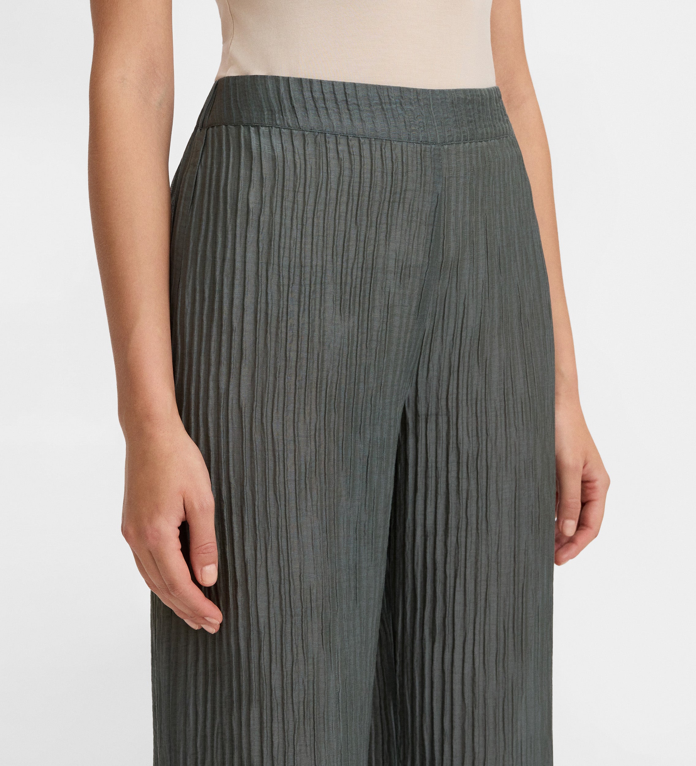 Pantalón ancho textura
