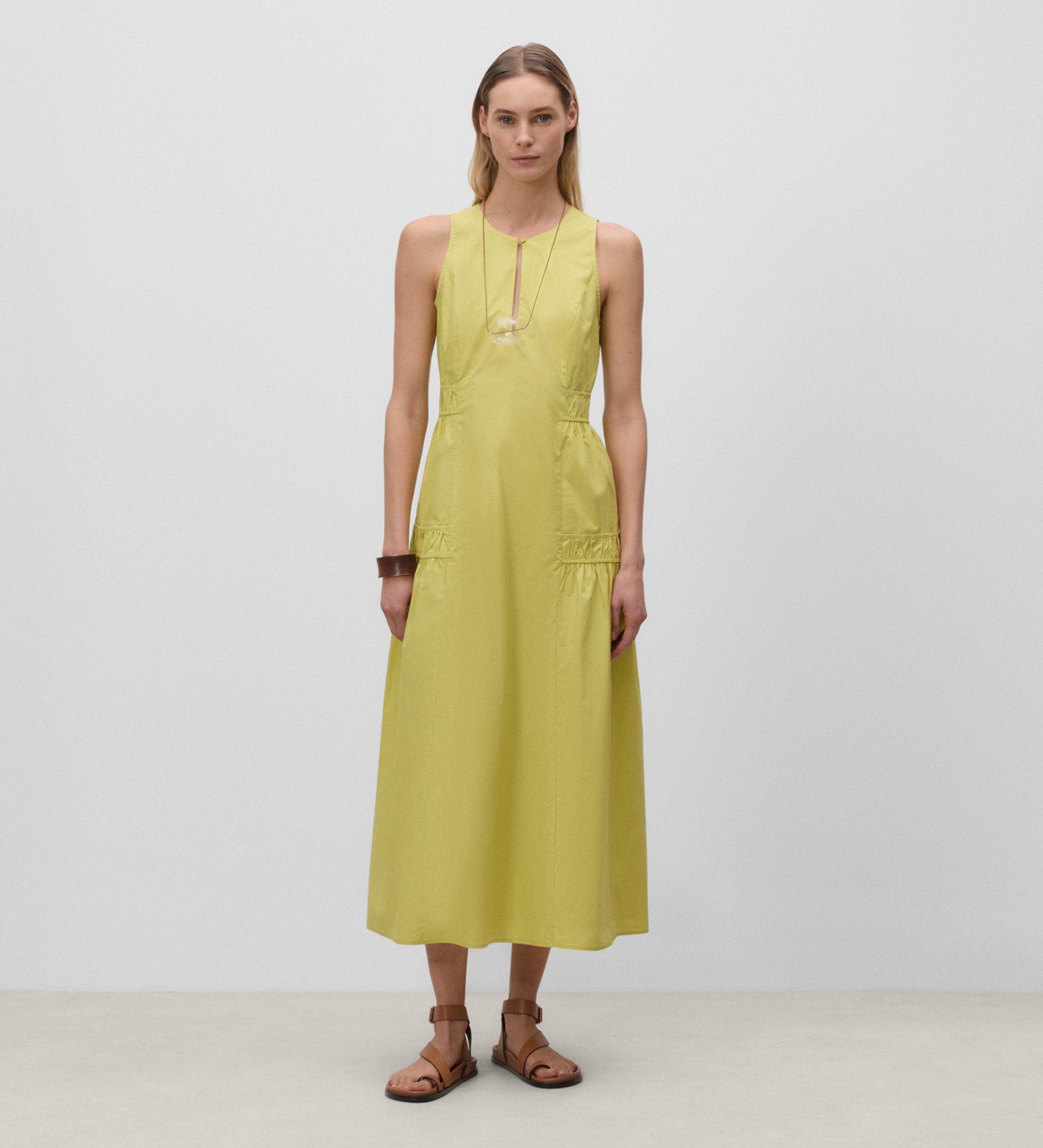 Vestido pisos frunces
