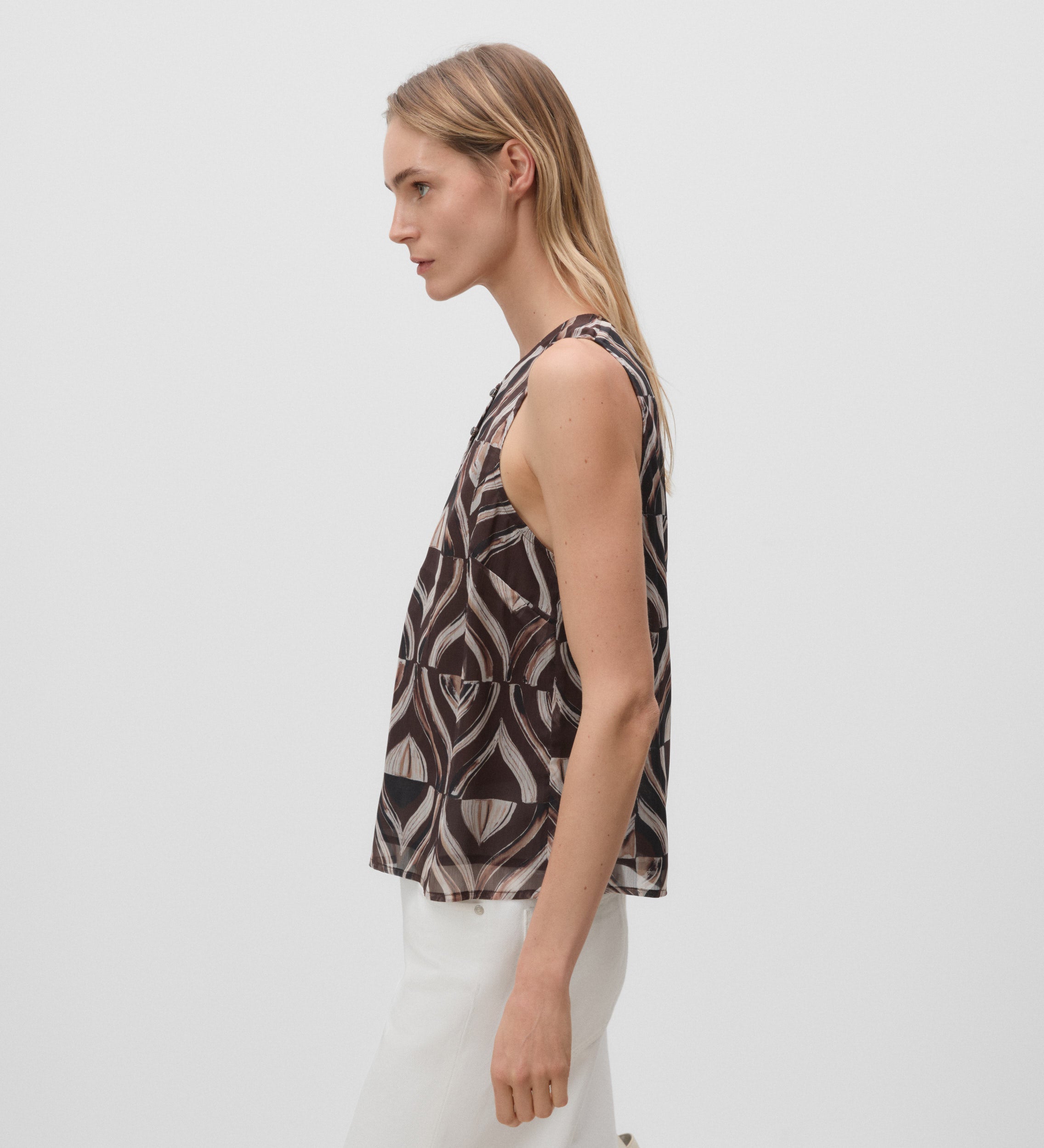 Asymmetrical printed top