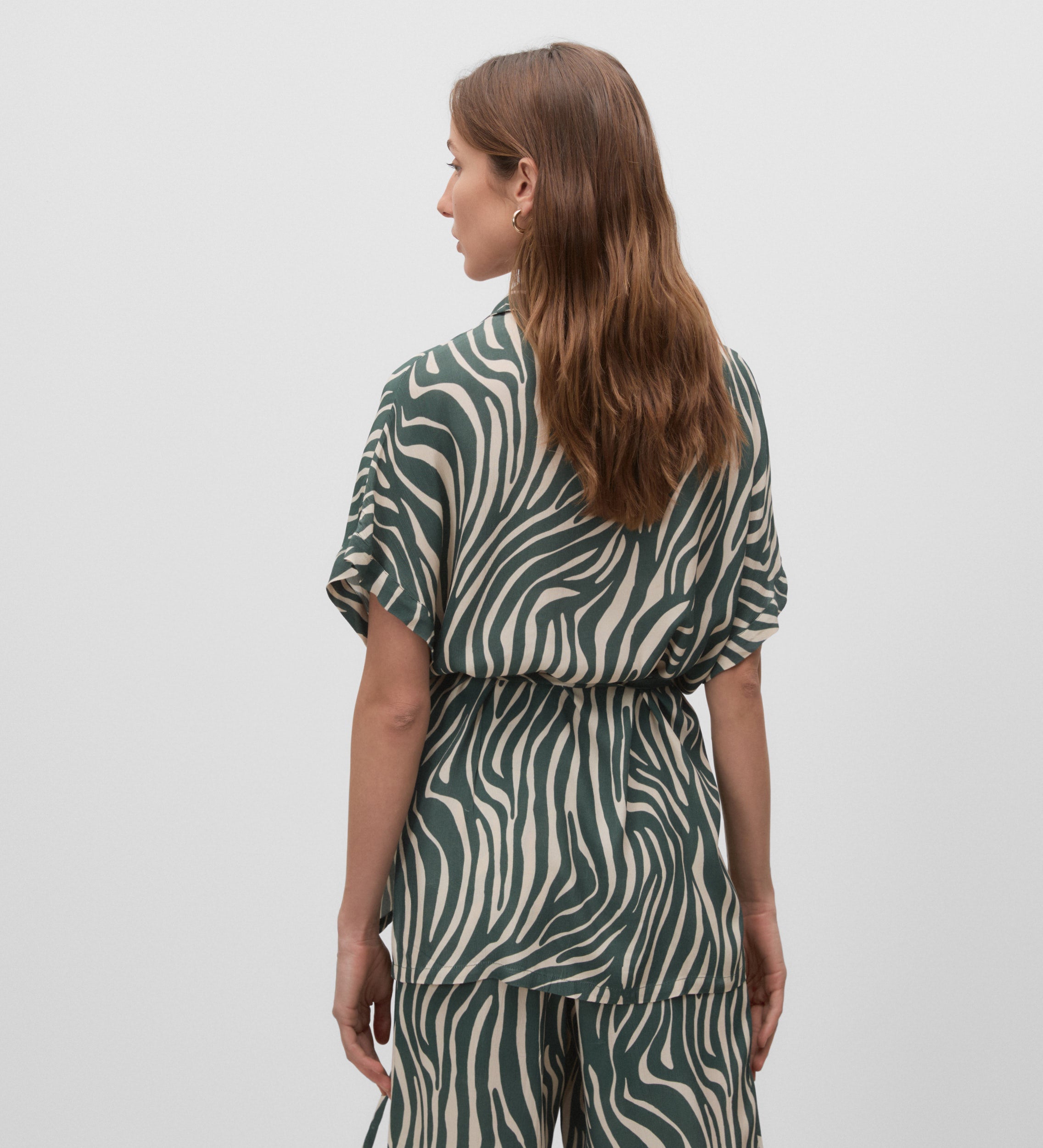 Printed blouse with belt