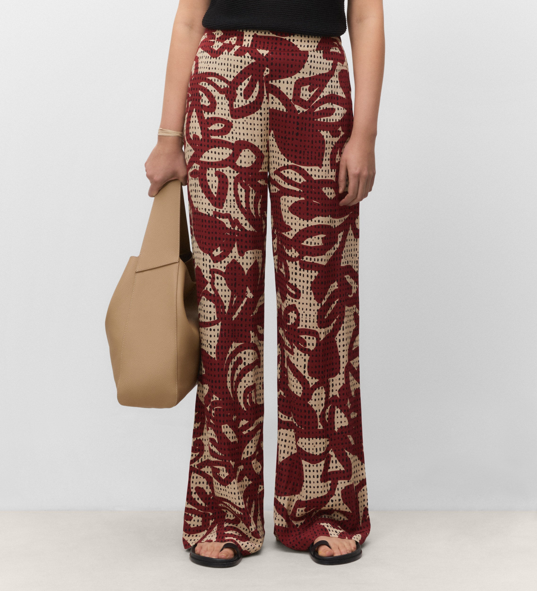 Flowy printed trousers