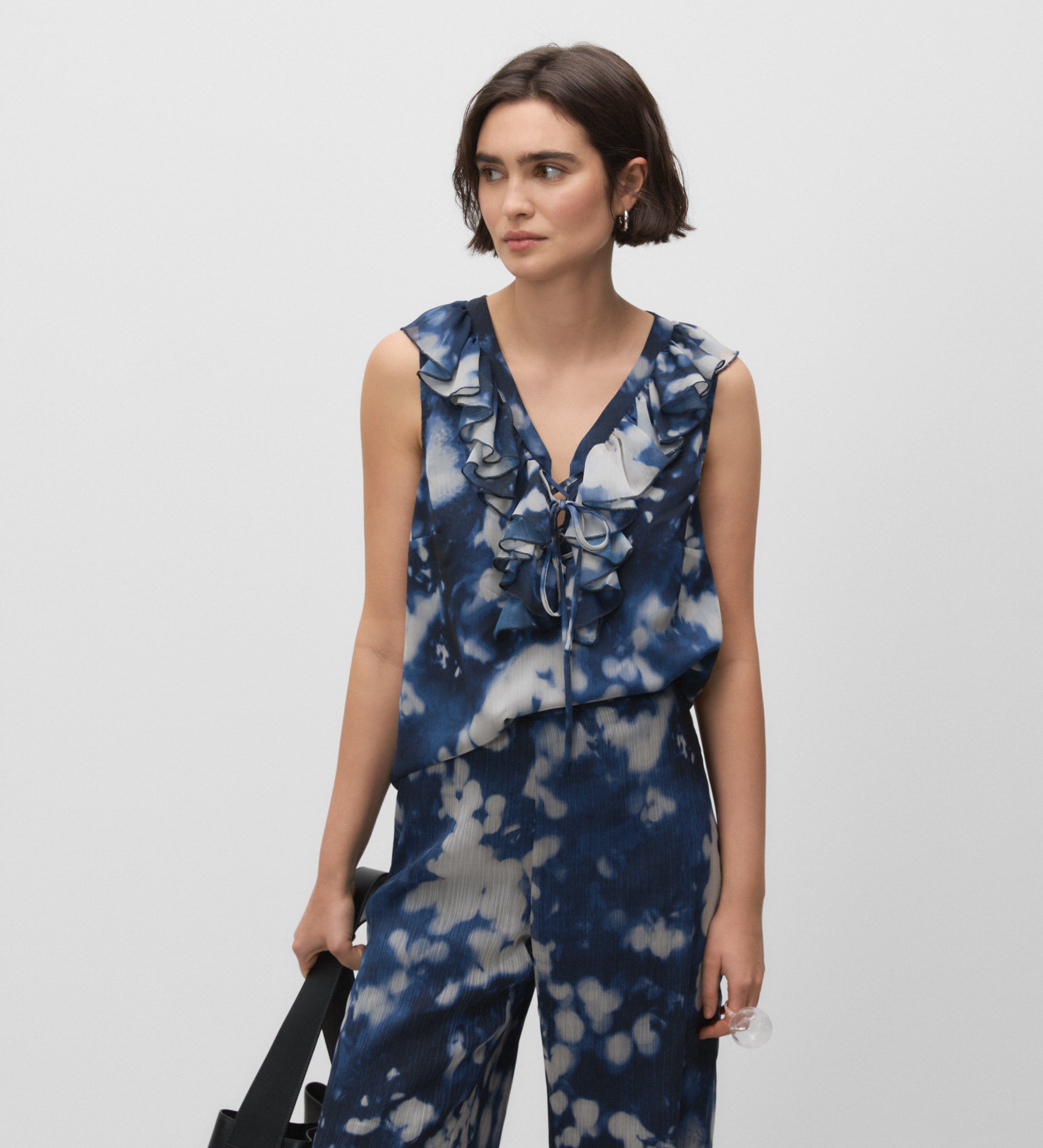 Printed sleeveless blouse