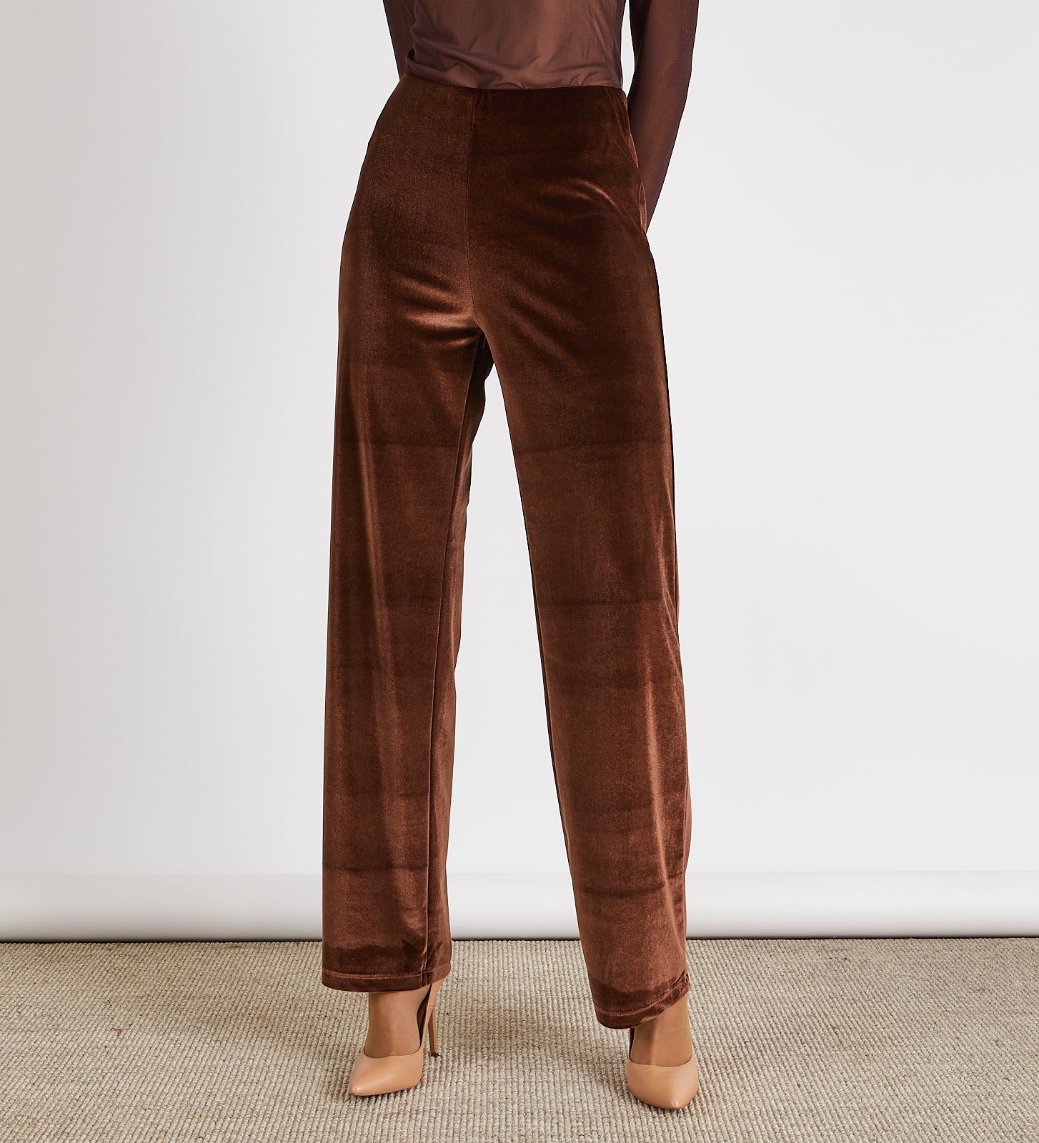 Wide velvet trousers