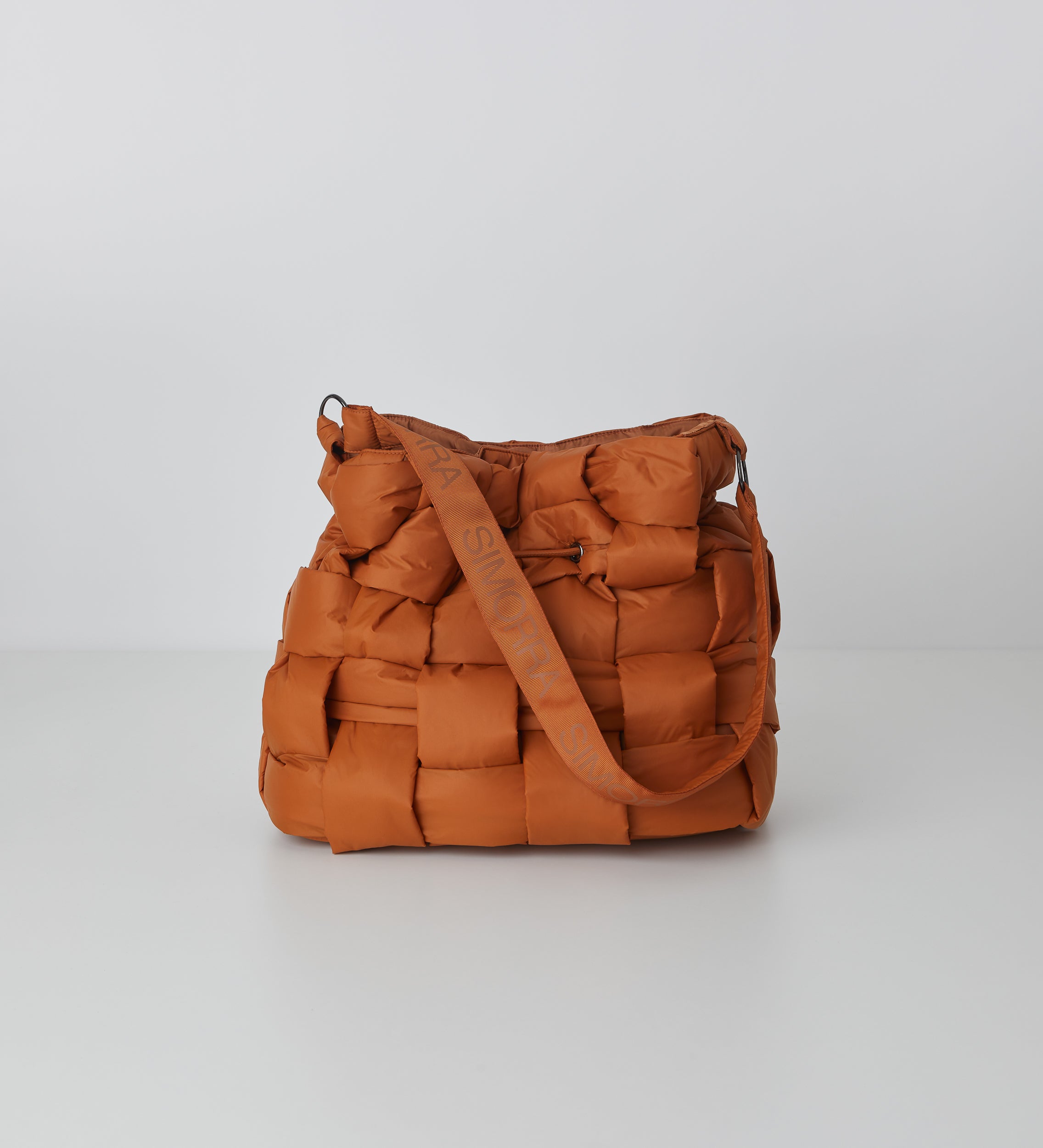 Bolso técnico entrelazado