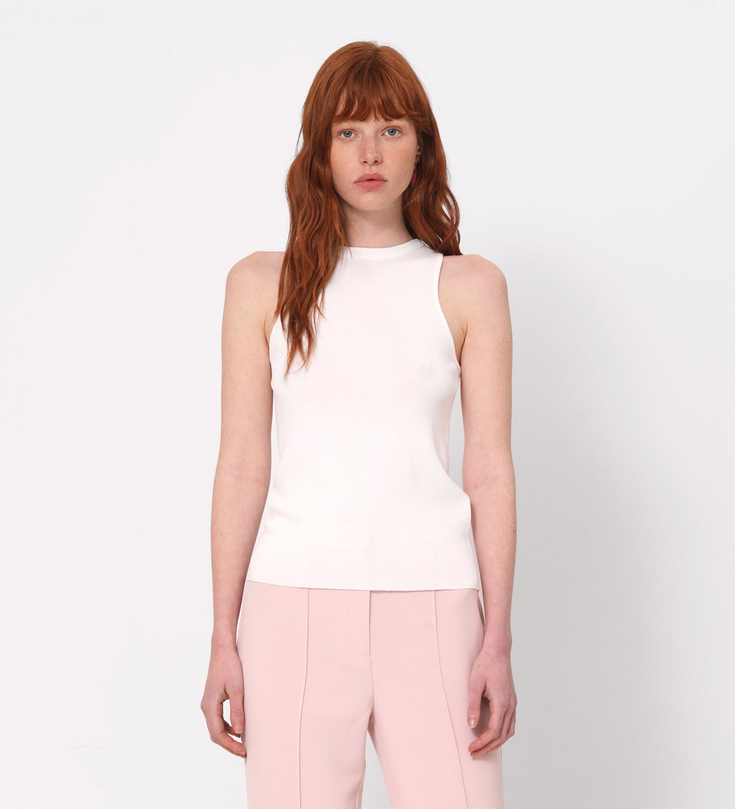 Sleeveless knitted top