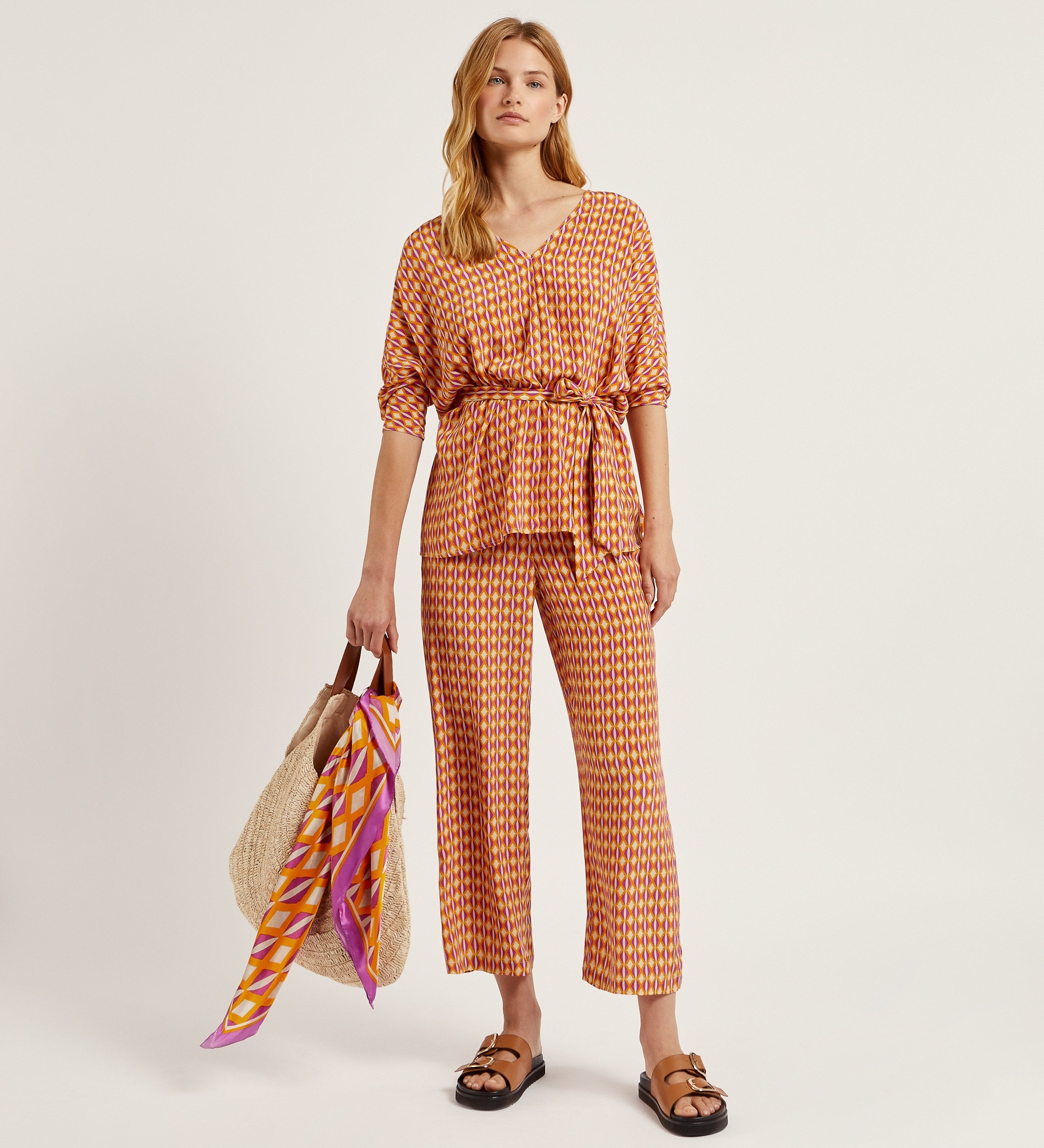 Printed wide leg trousers