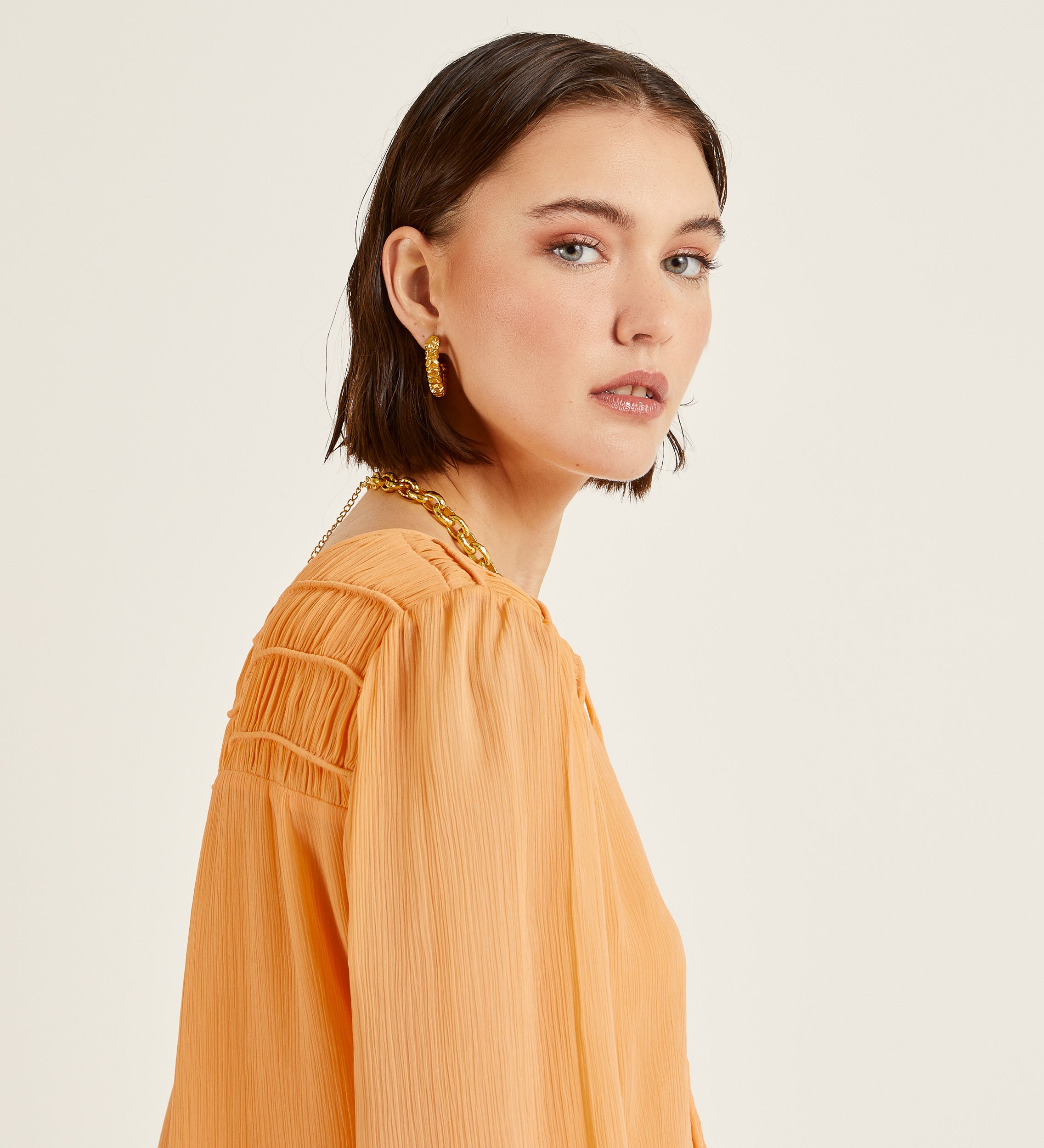 Blusa tejido efecto arrugado