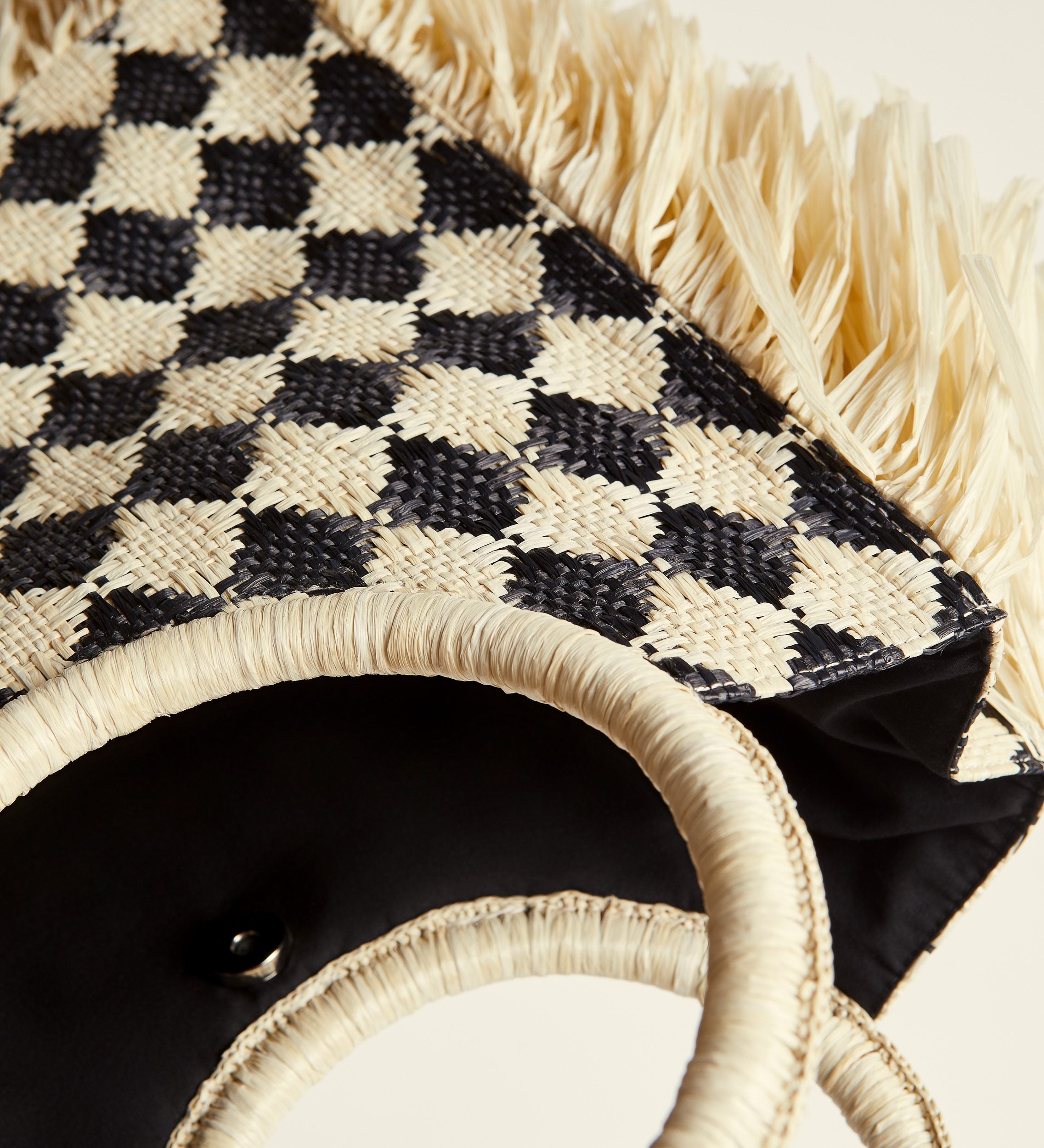 Sac en raphia à franges