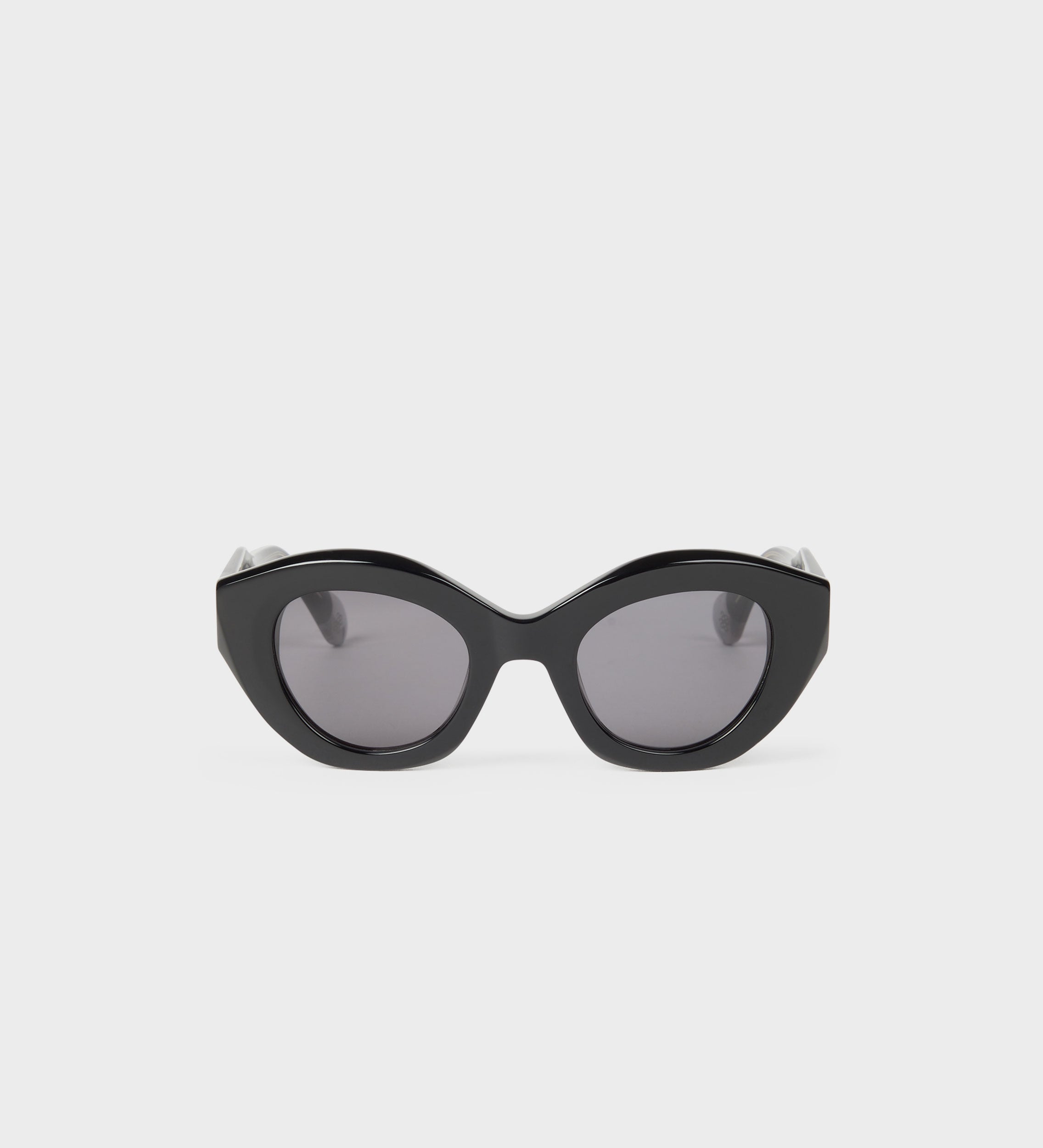 Oval sunglasses