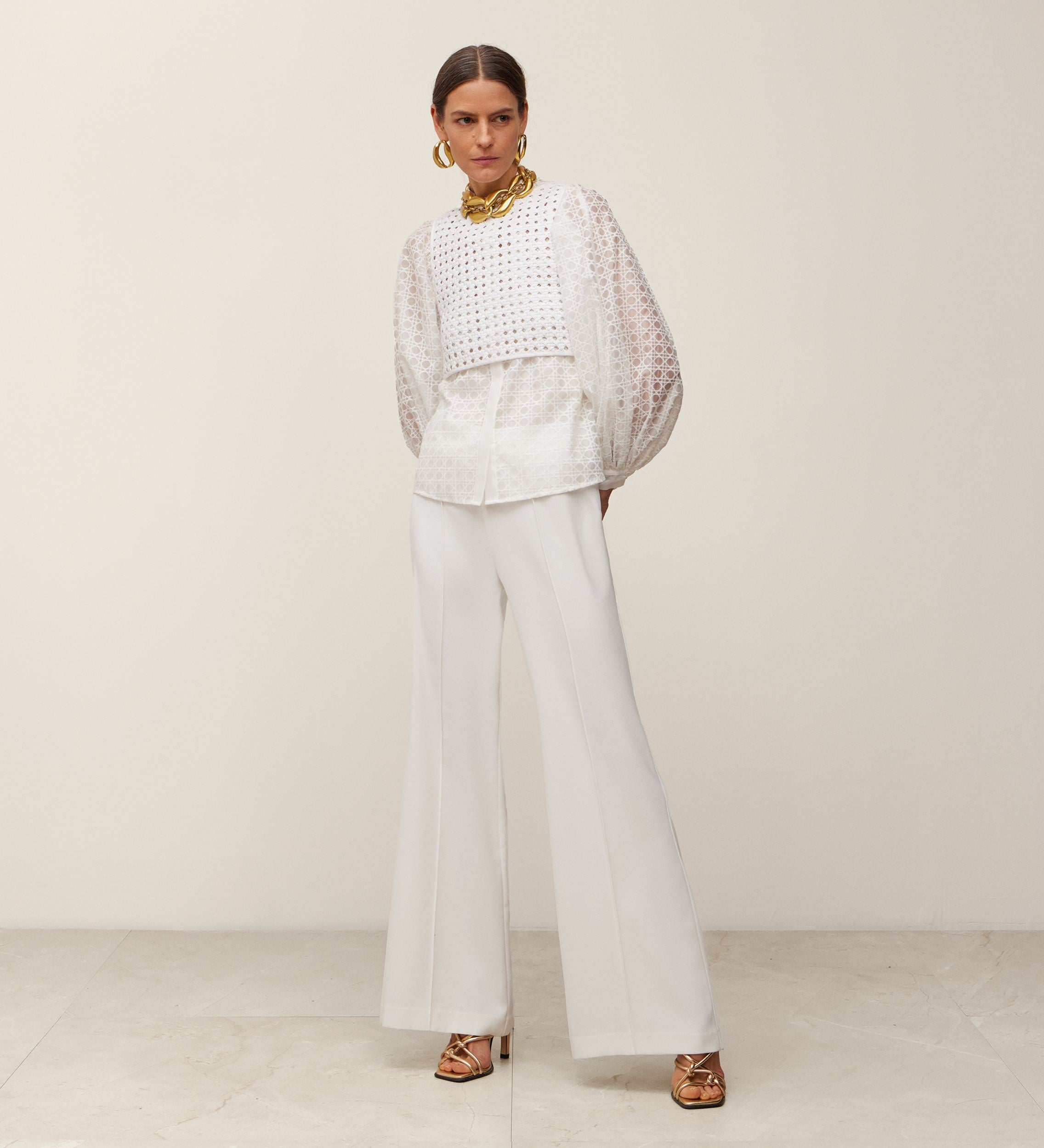Pantalón crepé acampanado