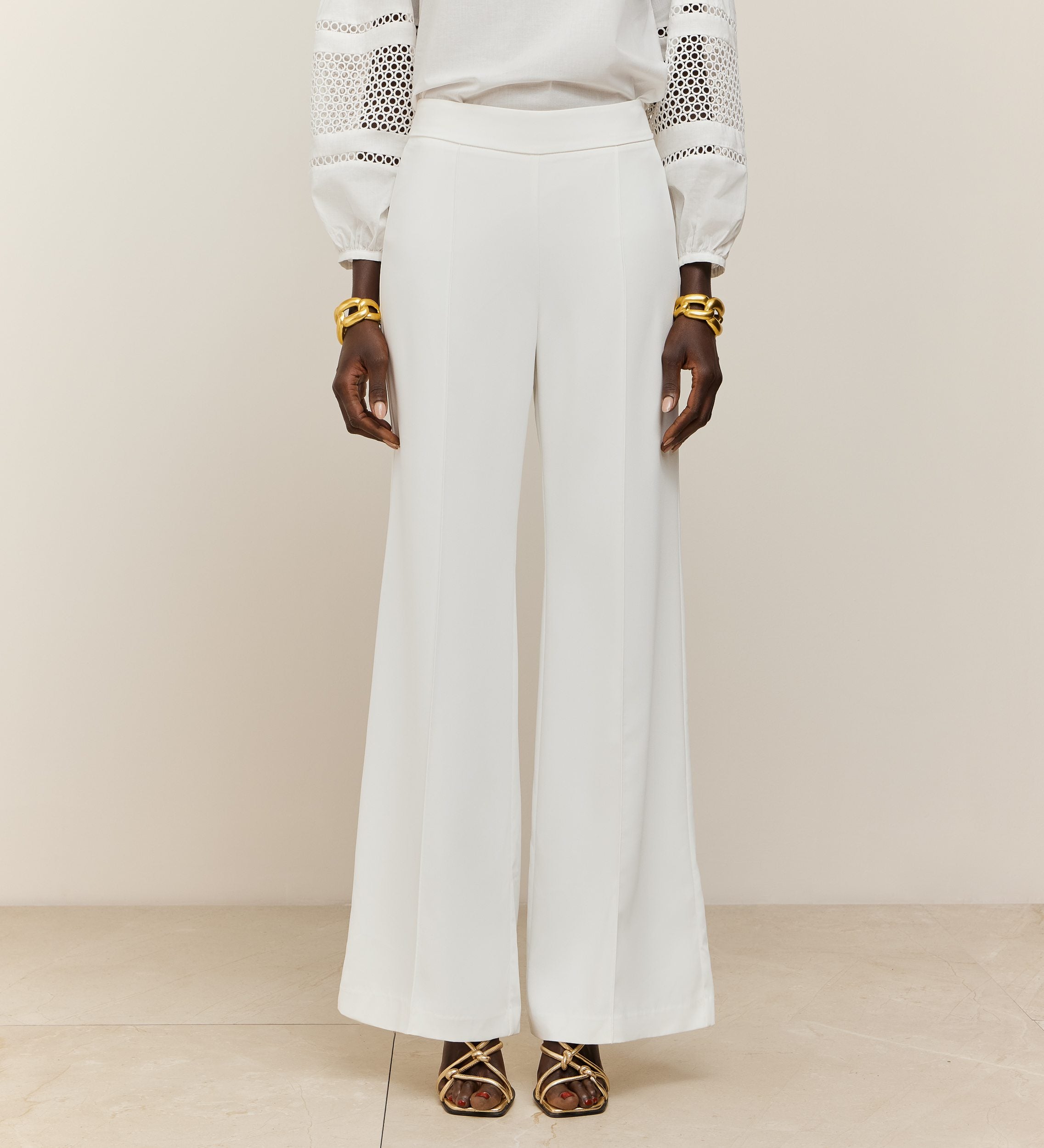 Pantalón crepé acampanado